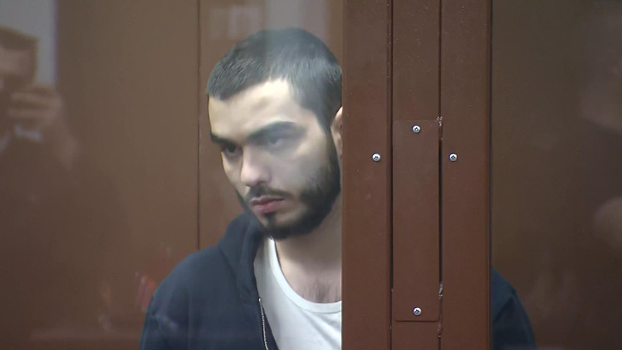 Родственник криминального авторитета отправился в колонию