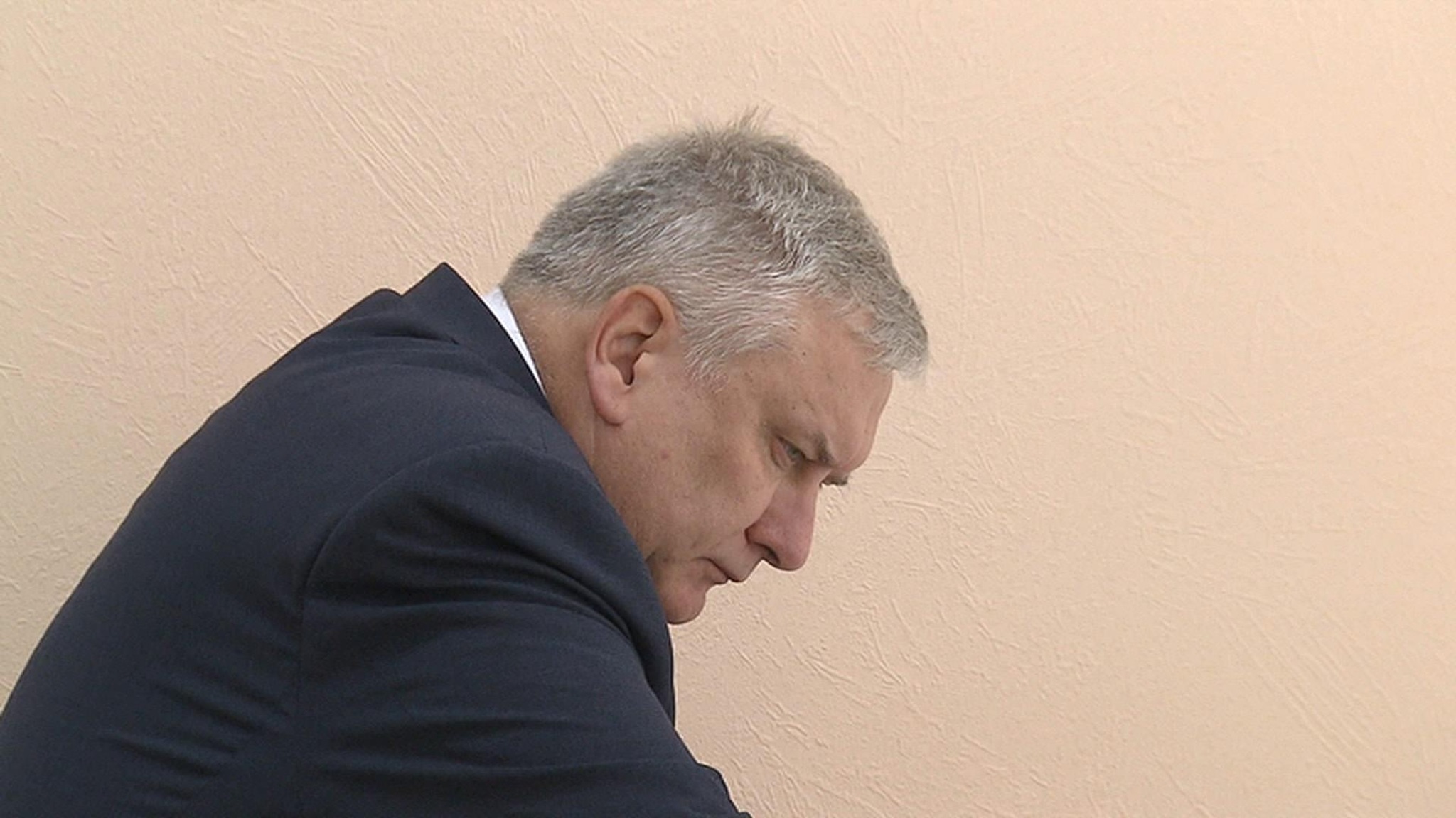 Судья-стрелок: Экс-служитель Фемиды, ранивший таксиста, предстал перед судом