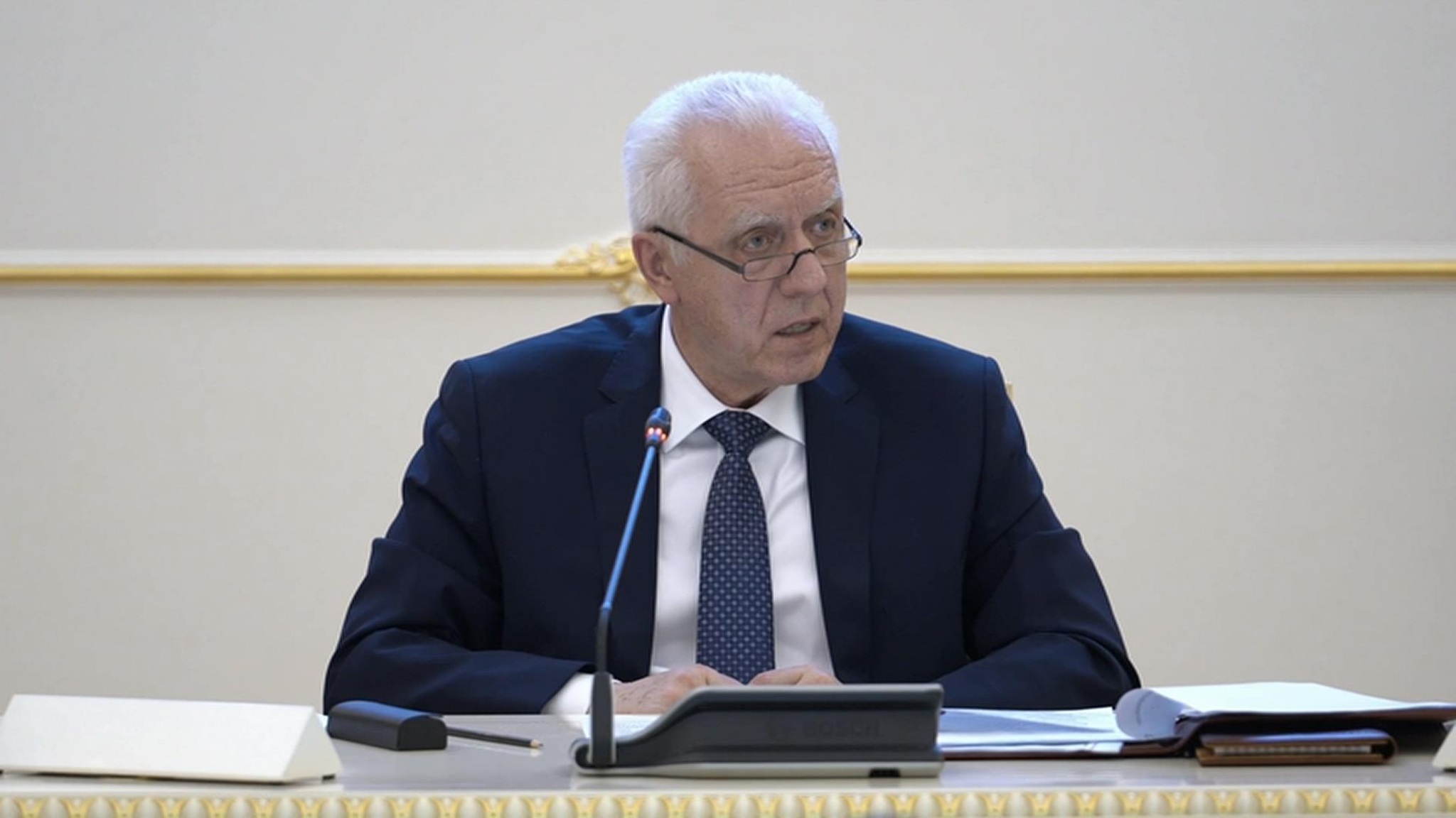 Генпрокурор России Александр Гуцан провел заседание по проблемам мигрантов