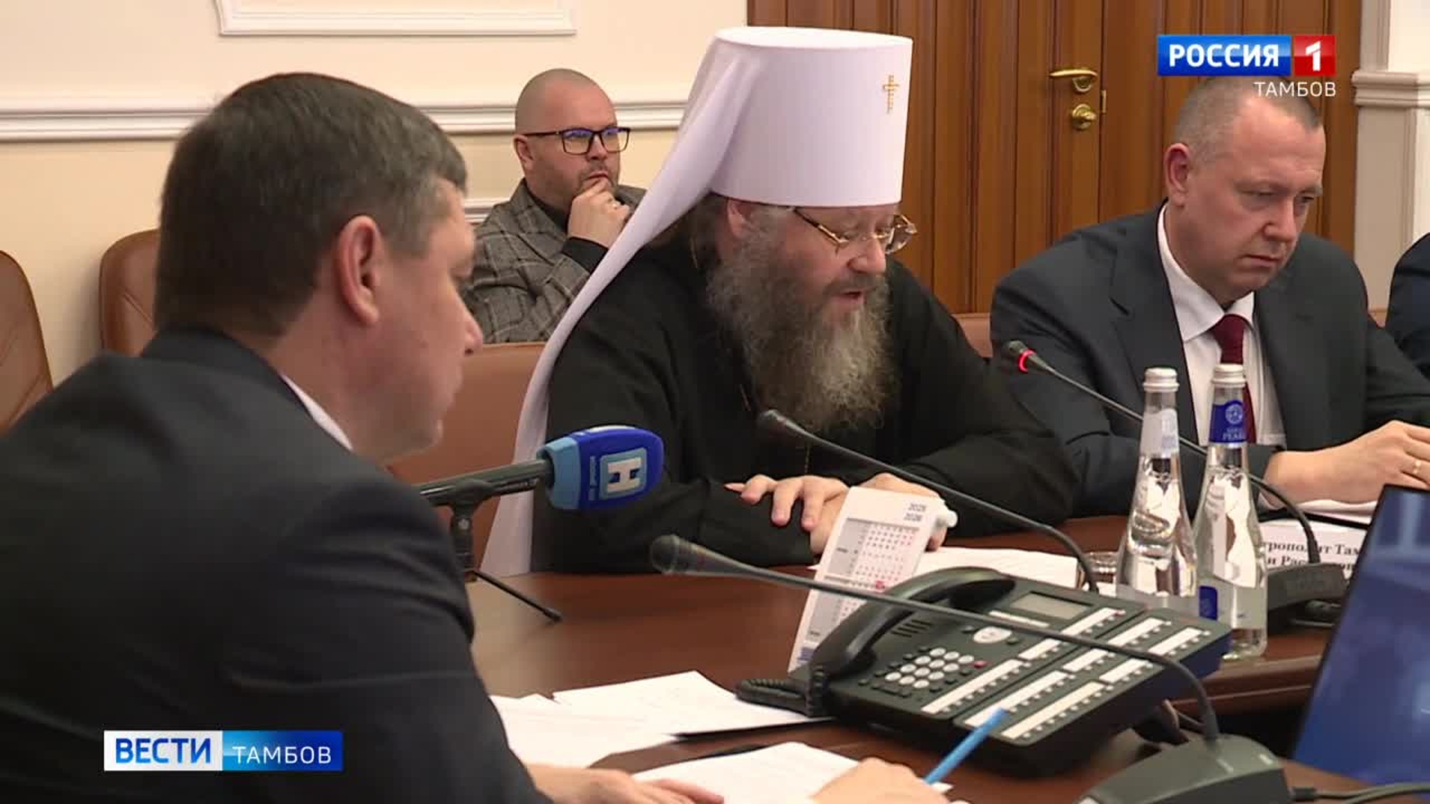 В Правительстве региона обсудили вопросы сохранения и укрепления гражданского единства