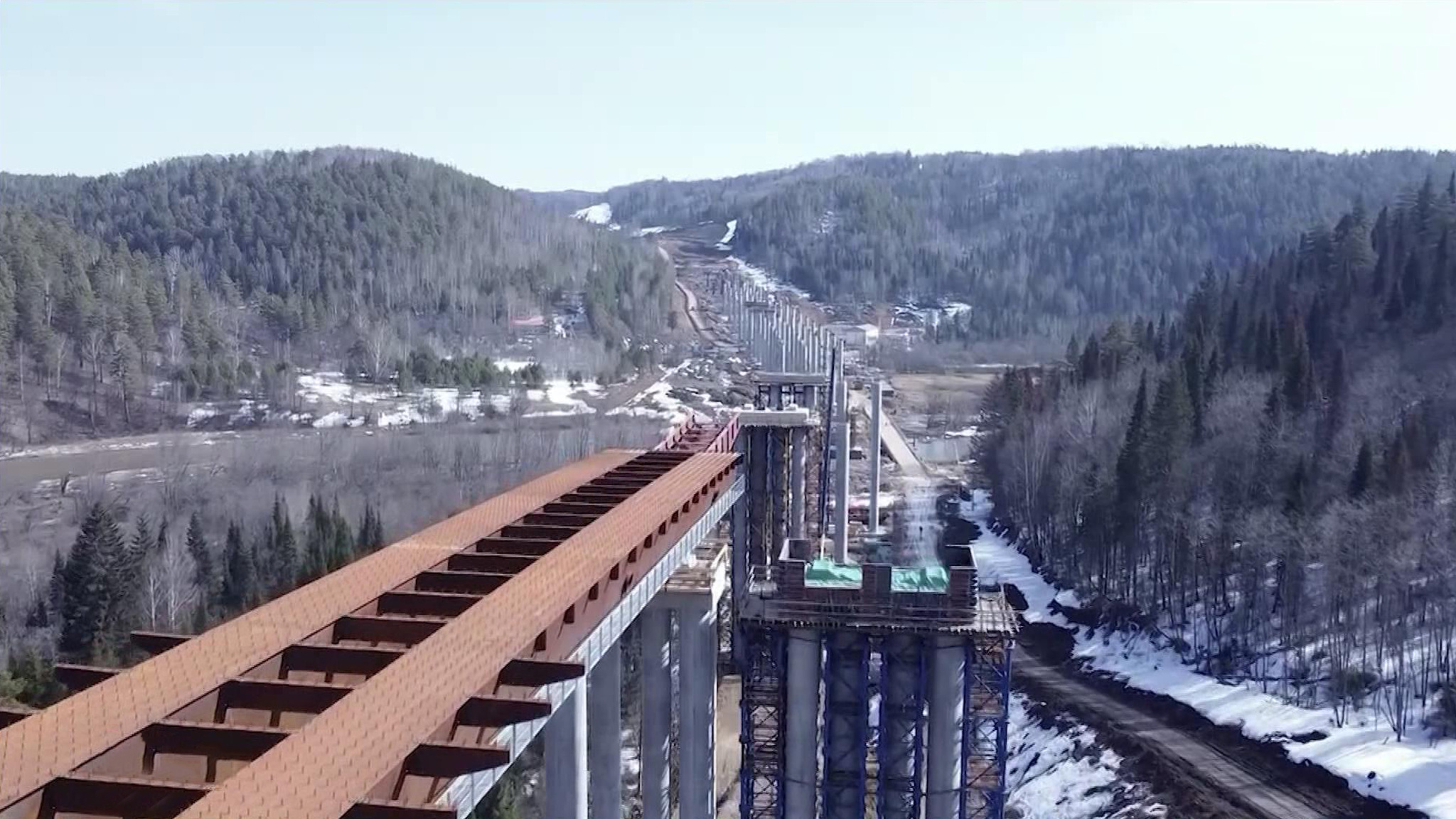 В Челябинской области возвели эстакаду на участке трассы М-5