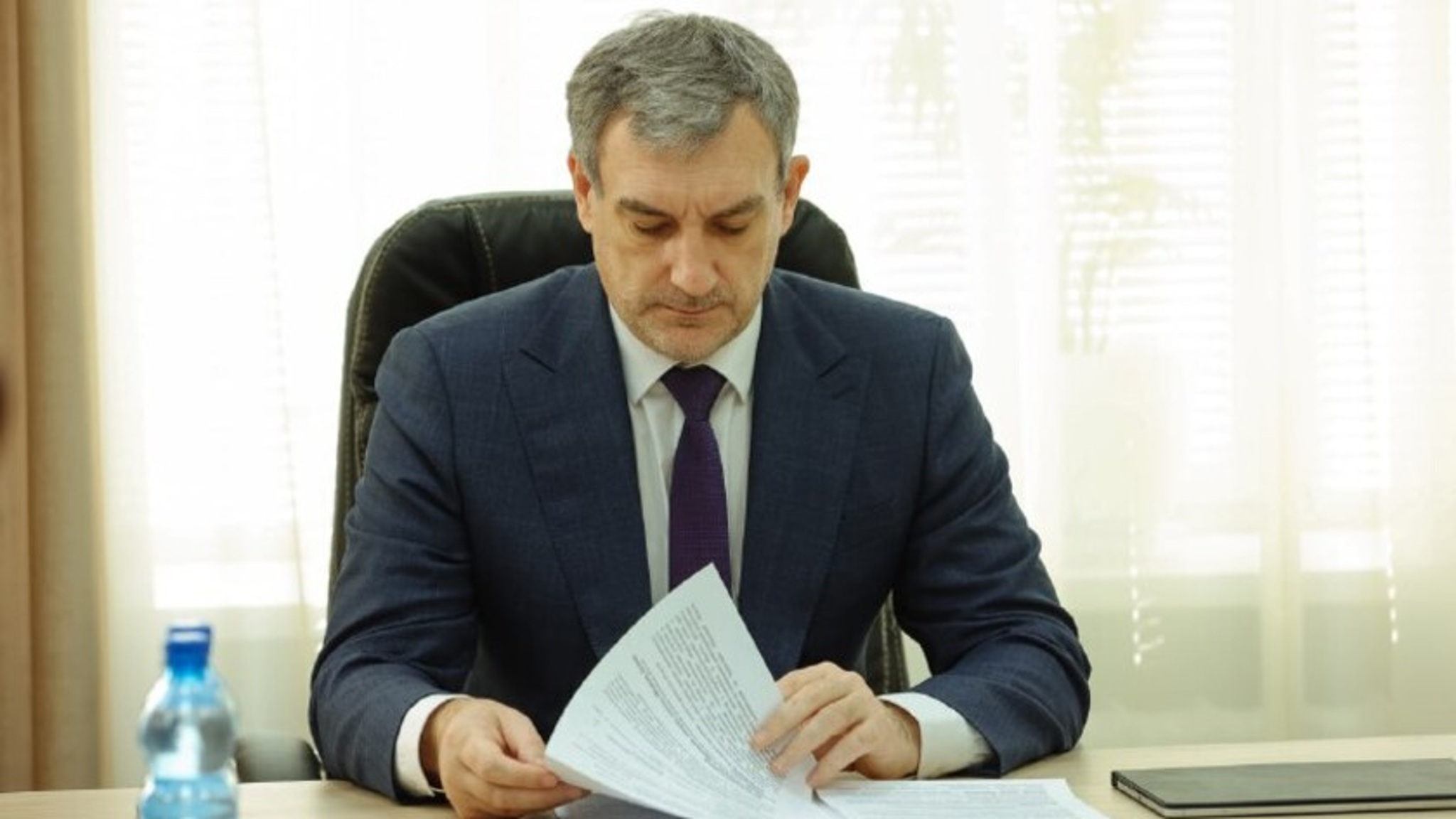 Губернатор Василий Орлов поручил поддержать опекунов инвалидов субсидиями на газ