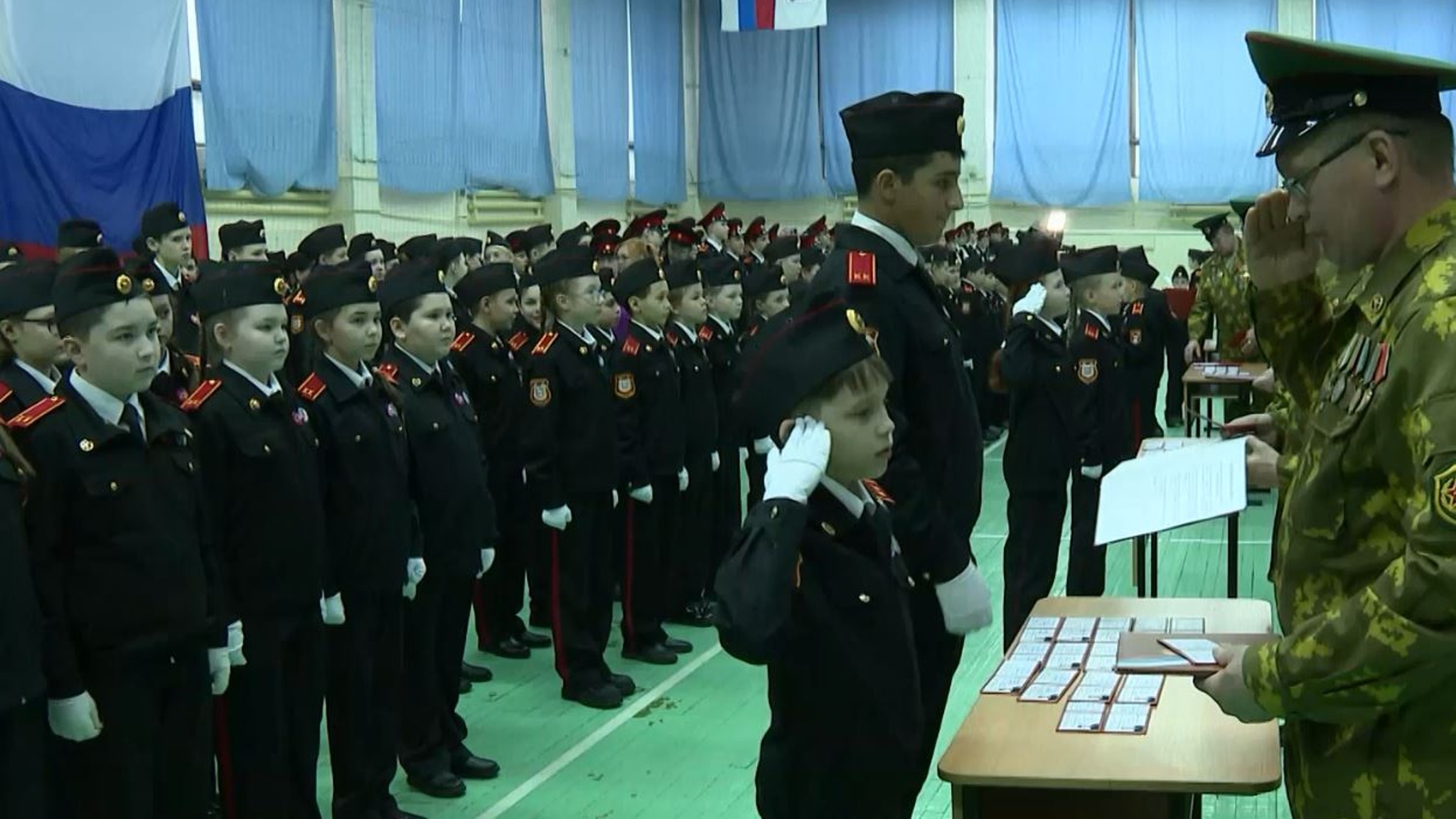 75 пятиклассников в Йошкар-Оле посвятили в кадеты