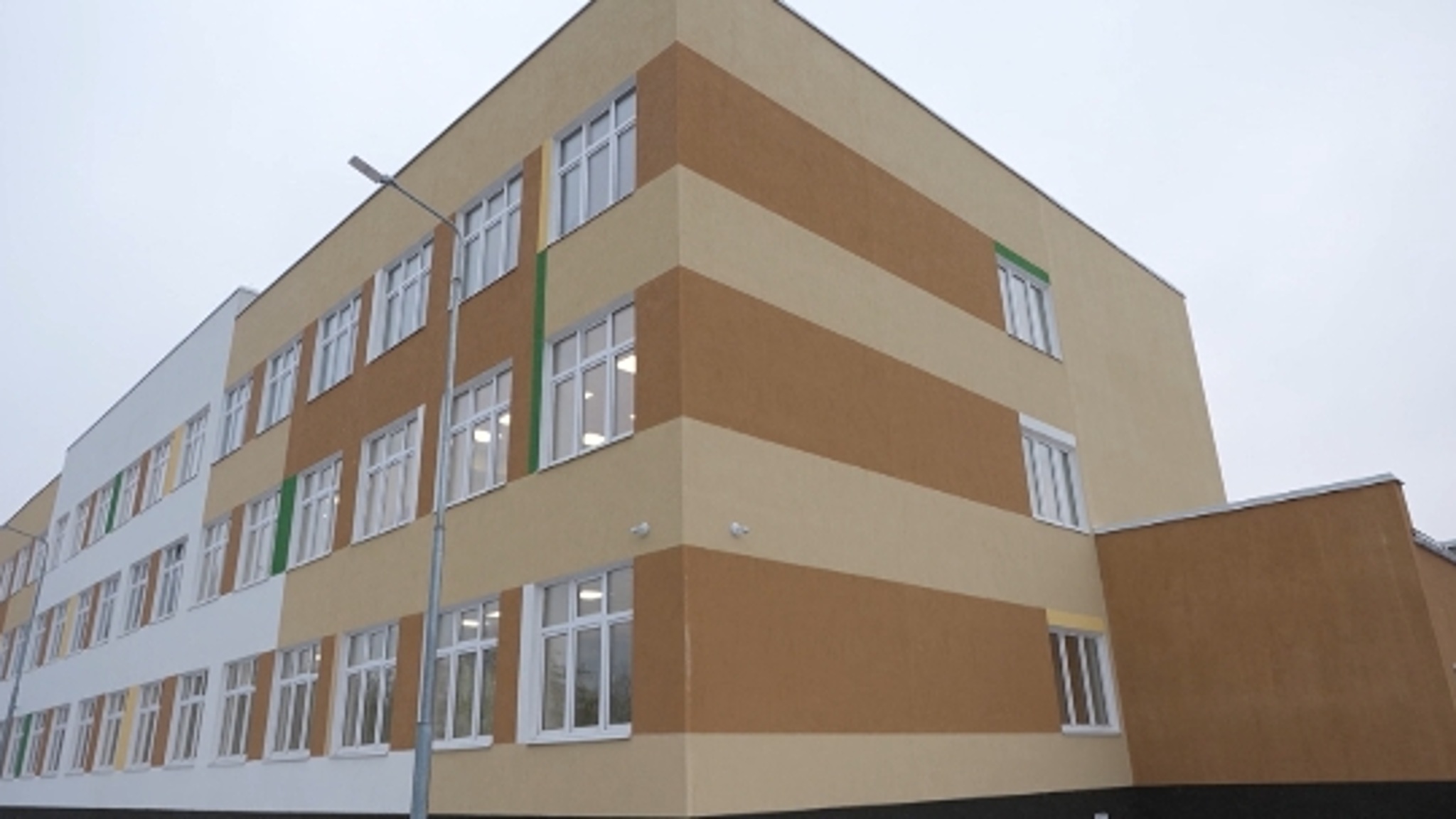 Переходят на одну смену. В Саратове сдали пристройку к школе № 55