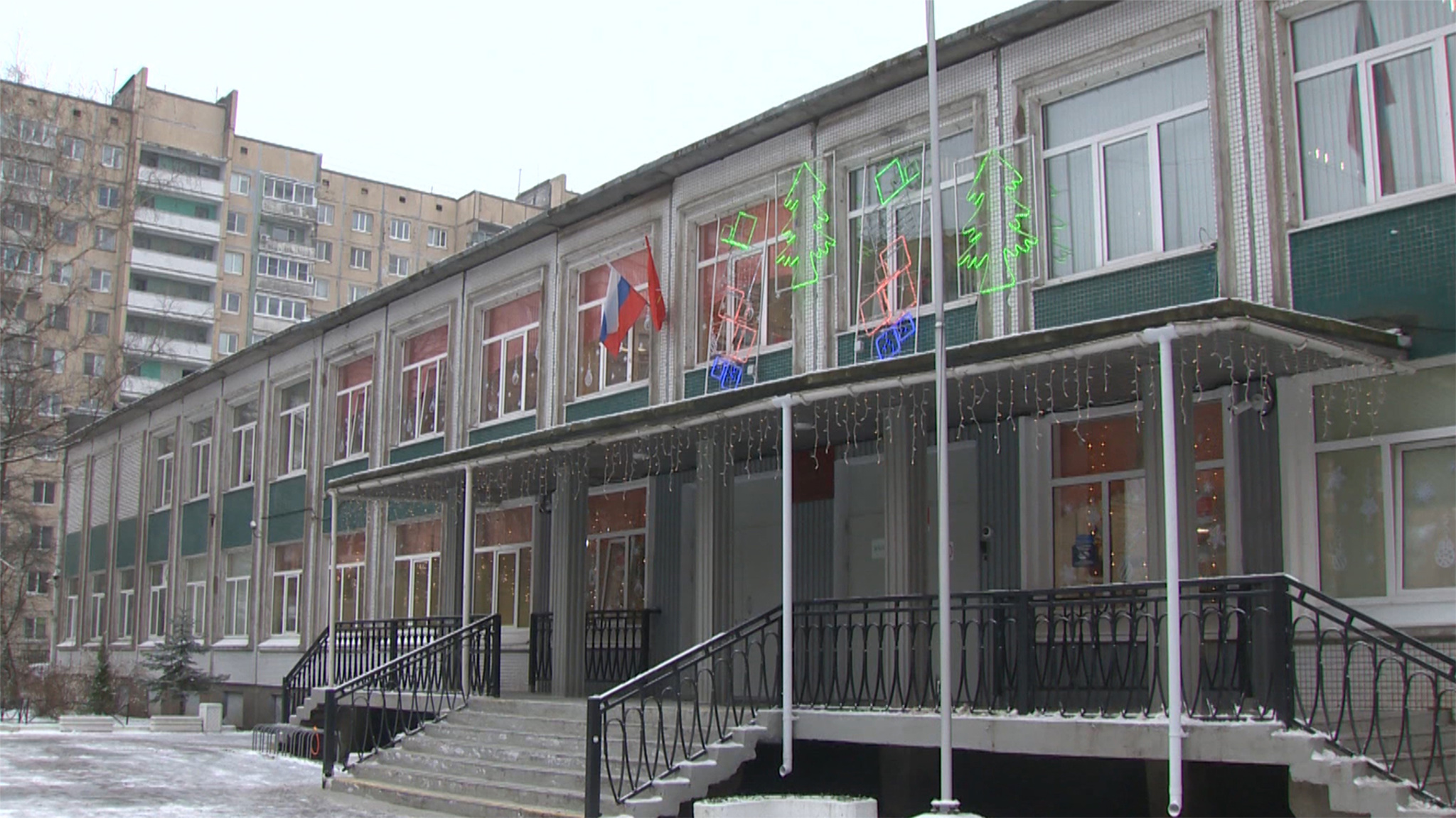 В Красногвардейском районе школьник напал на учительницу с ножом