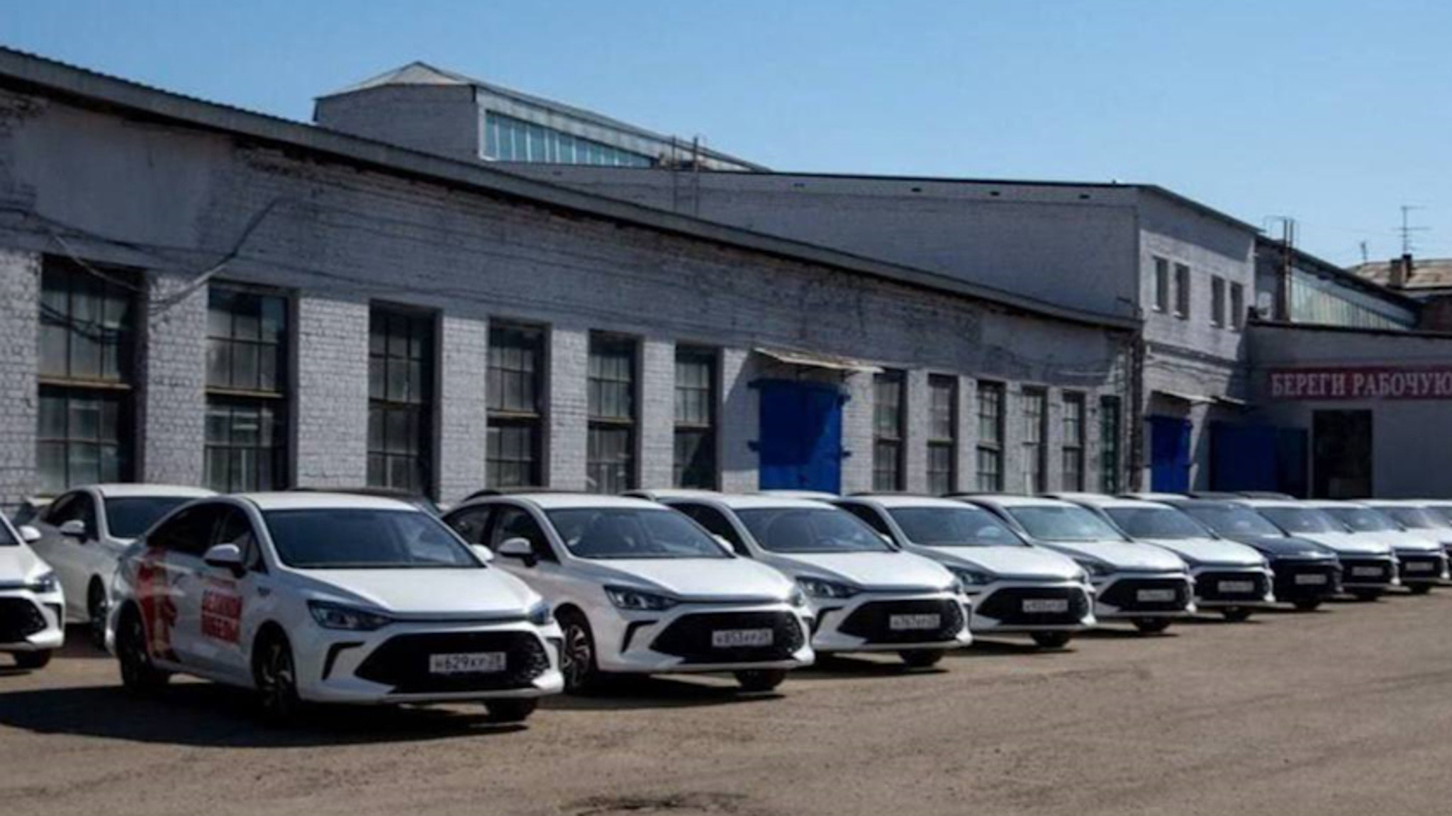 Экологичное такси: 15 новых авто в таксопарке областного центра переведут на альтернативный вид топлива