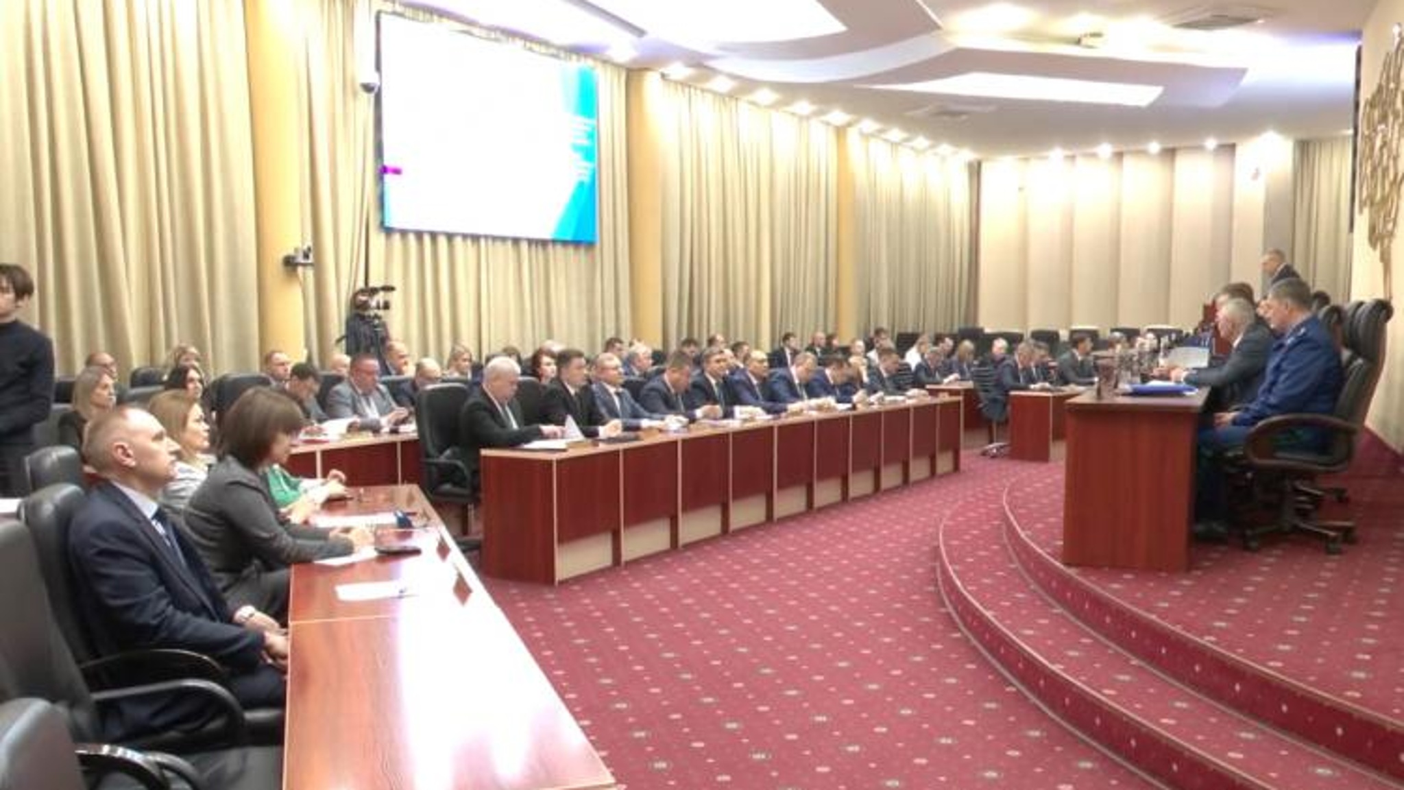 Состоялось завершающее в уходящем году заседание правительства Саратовской области