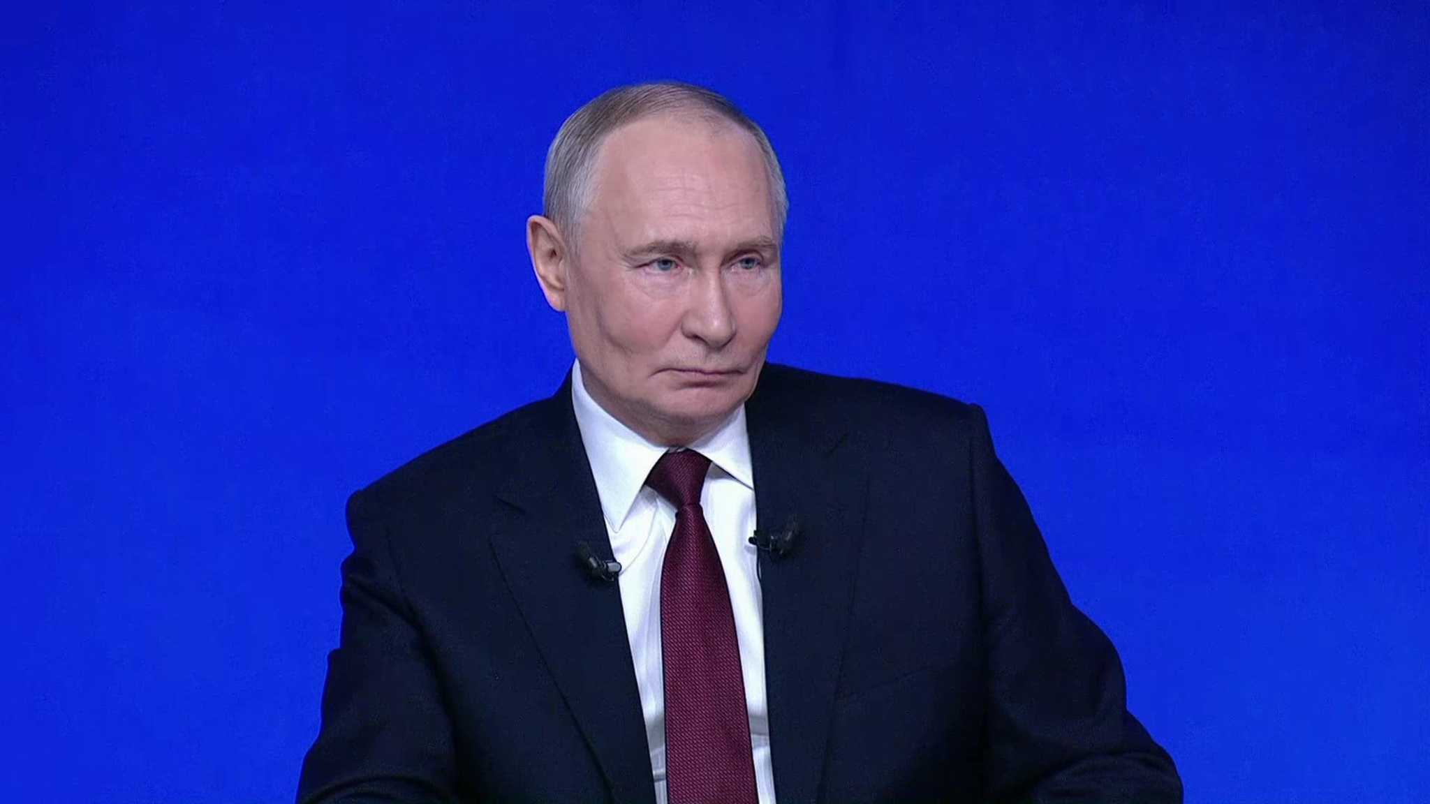 Путин подчеркнул, что не следит за выступлениями Зеленского "с передовой"