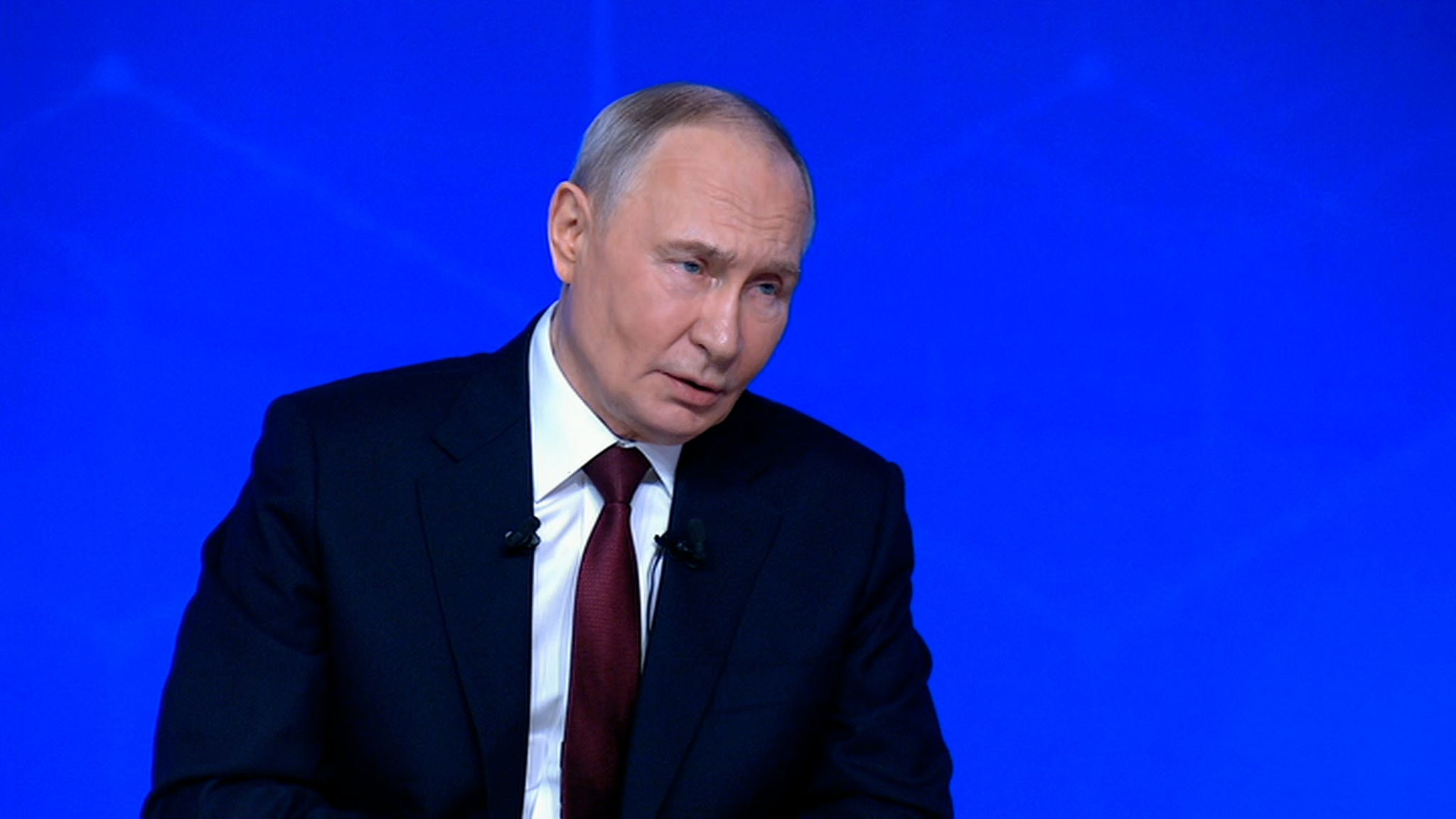 Путин назвал два способа решения проблемы ограничения интернета