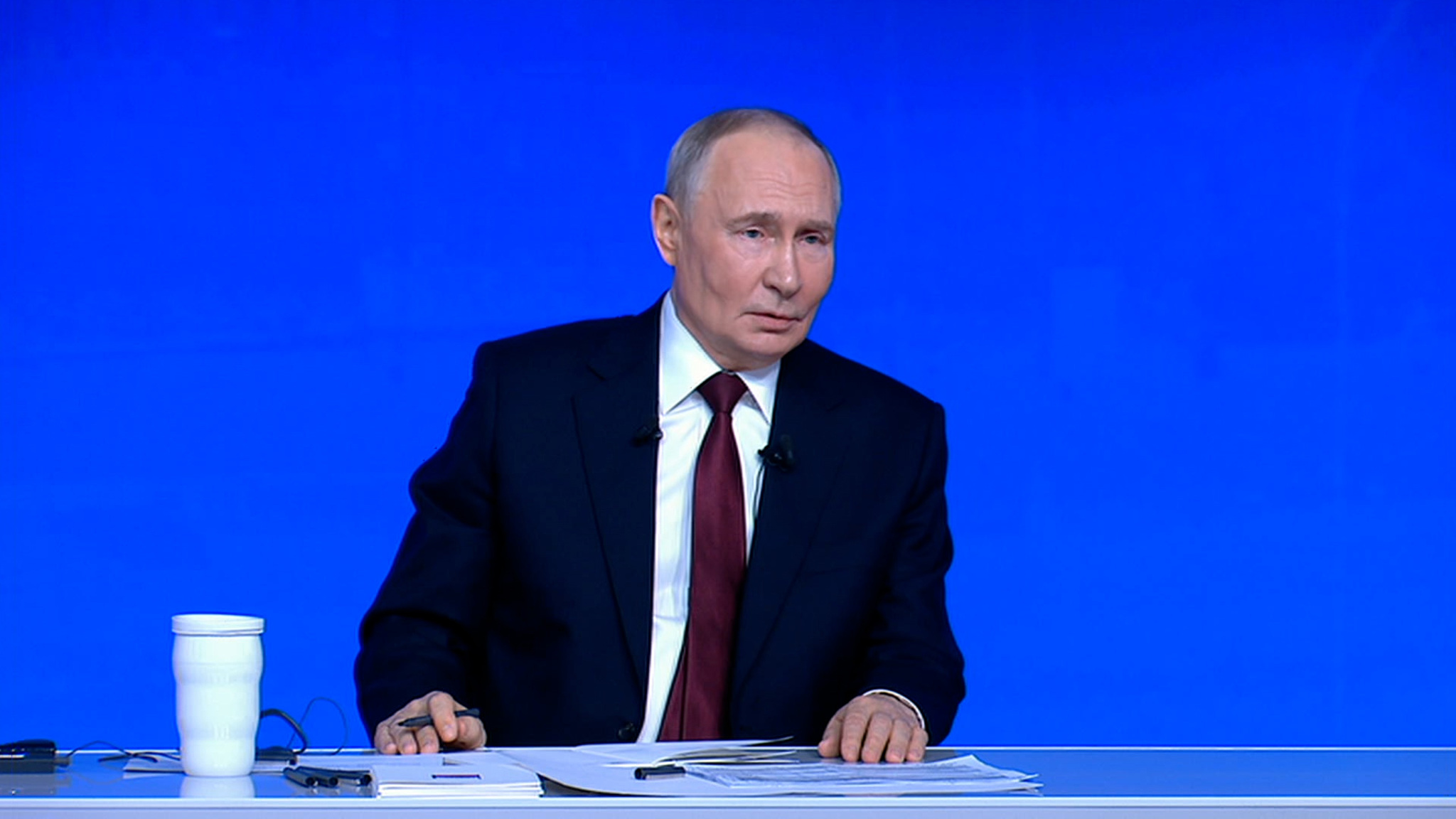 Путин: политические элиты Европы вмешивались в избирательный процесс в США