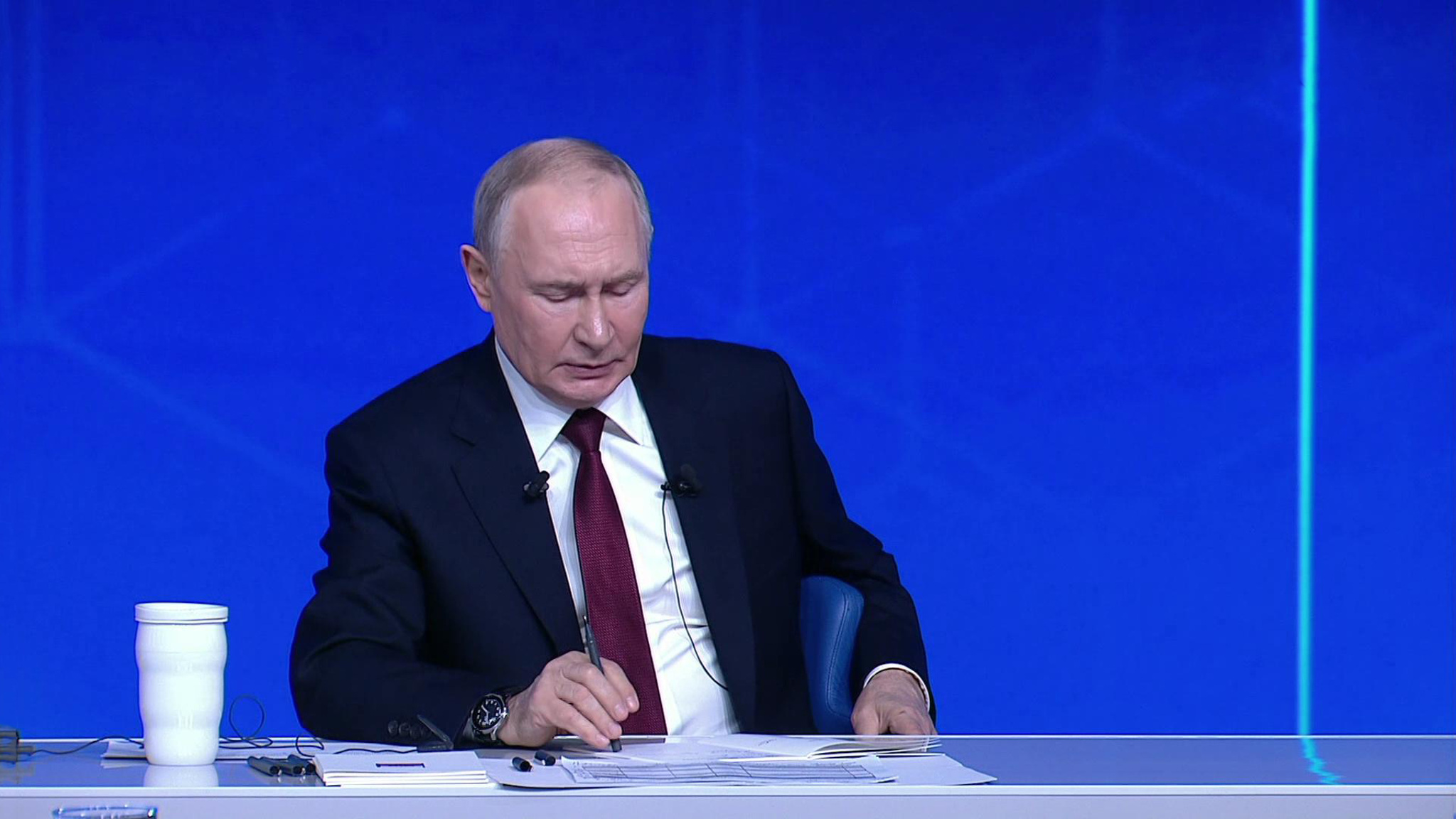 Путин назвал самолет МС-21 конкурентоспособным на мировых рынках