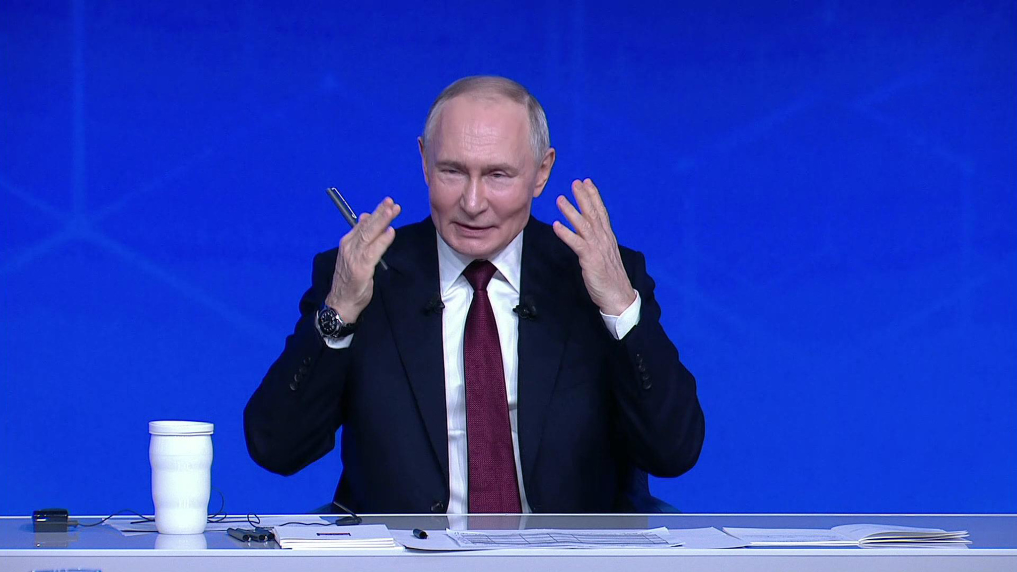 Путин признался, что верит в любовь с первого взгляда
