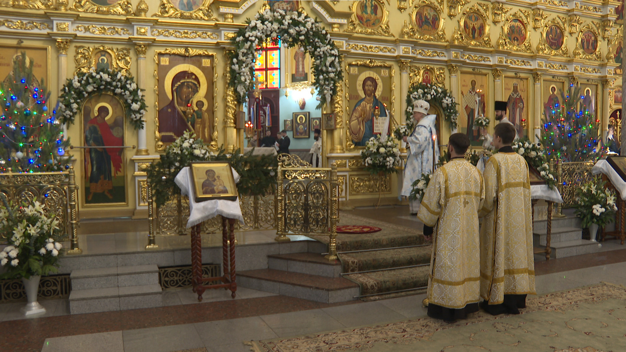 Великая вечерня прошла в Казанском кафедральном соборе Читы