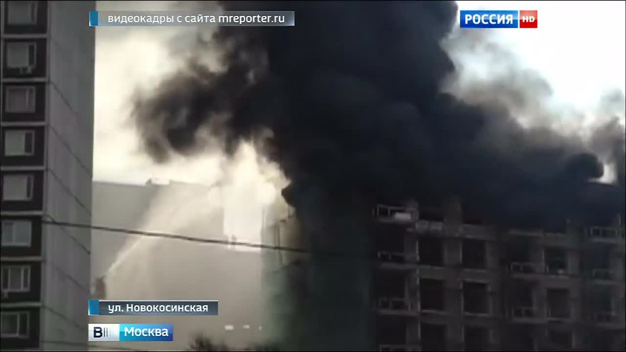 В недостроенной гостинице в Новокосине произошел пожар