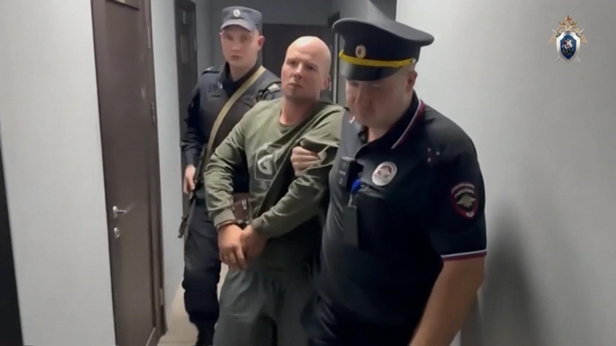 Мужчину, бросившего ребенка об пол в Шереметьеве, могут отправить на лечение