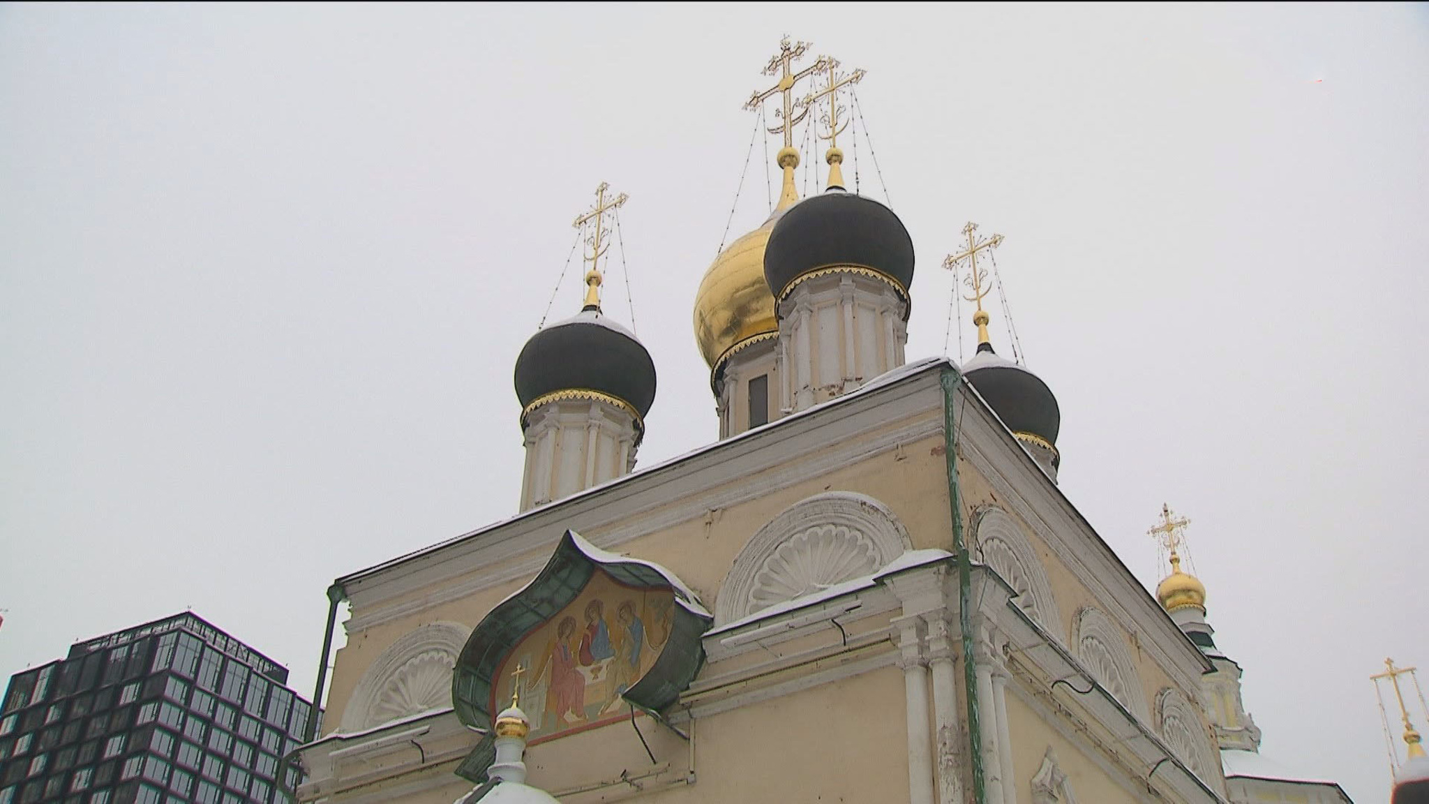 Как проходит реставрация Храма Живоначальной Троицы в Кожевниках