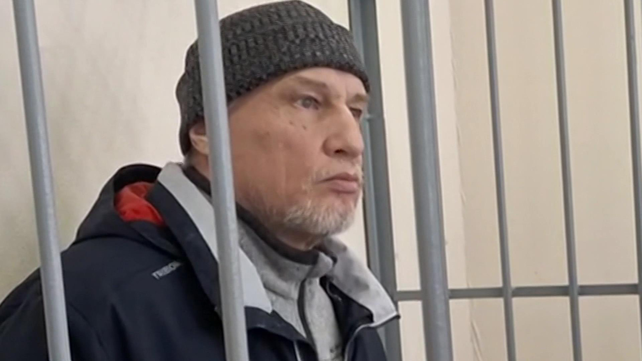 Лидеру банды бывших милиционеров-убийц отменили приговор