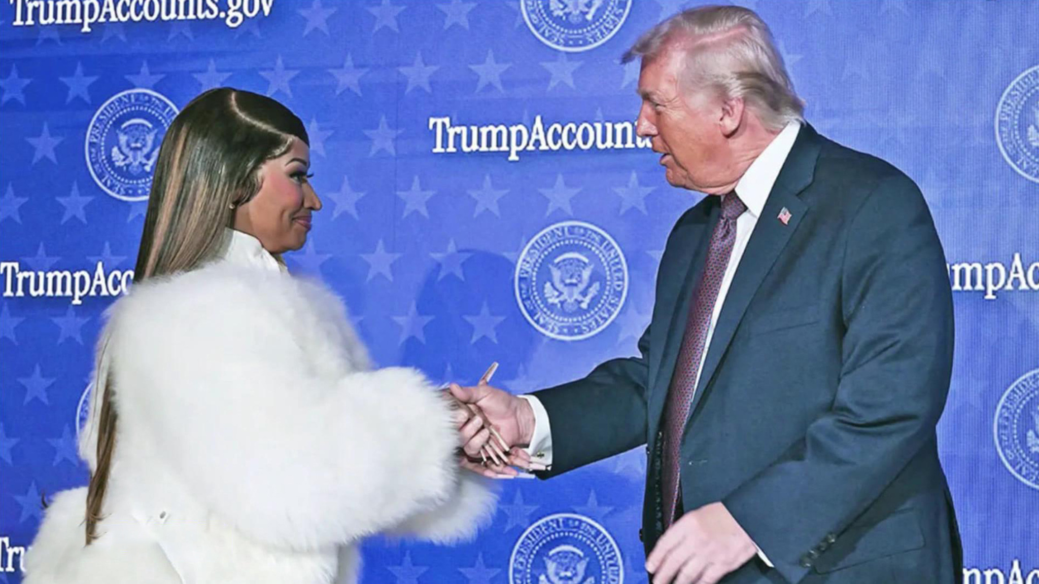Ники Минаж назвала себя самой большой поклонницей Трампа
