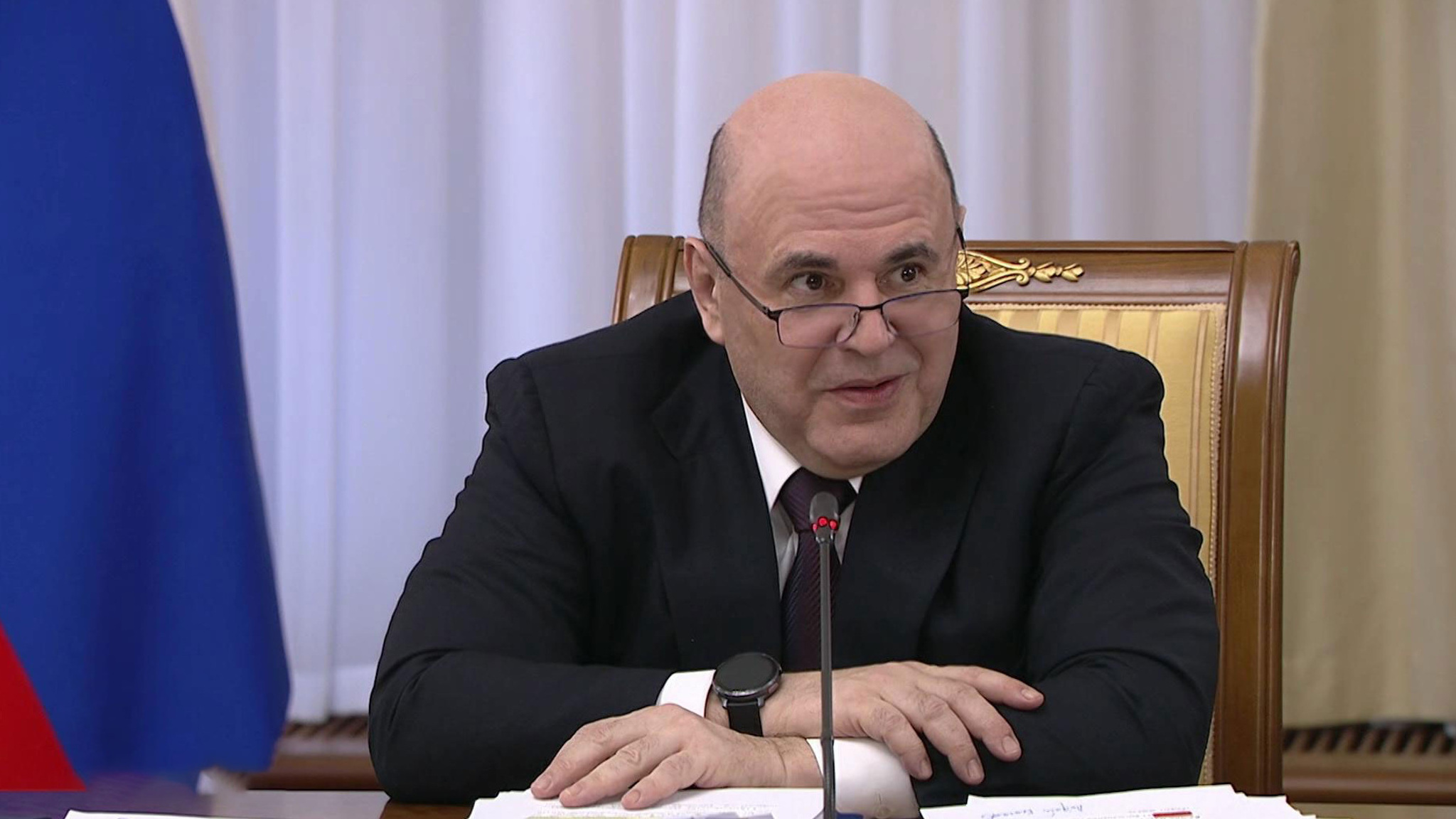 Премьер Мишустин встретился с фракциями КПРФ и "Справедливая Россия"