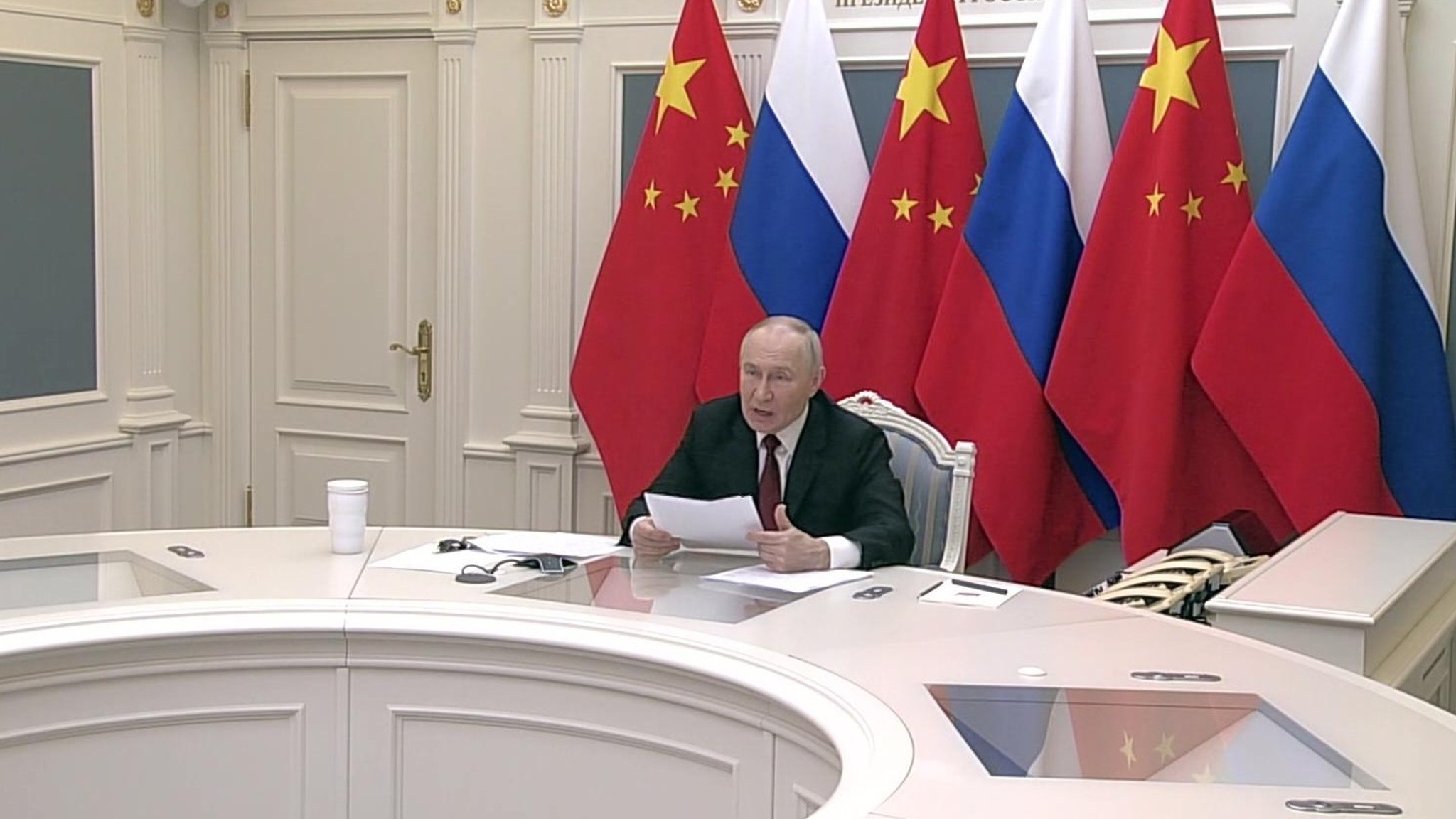 Лидеры России и КНР пообщались перед Китайским Новым годом