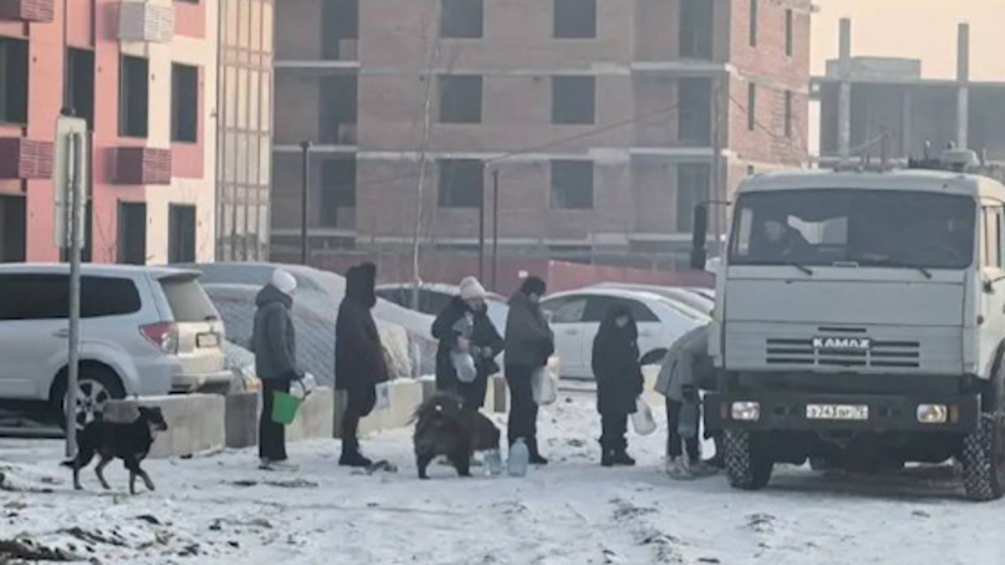 В Чите восстанавливают штатную работу водовода в микрорайоне Романовский