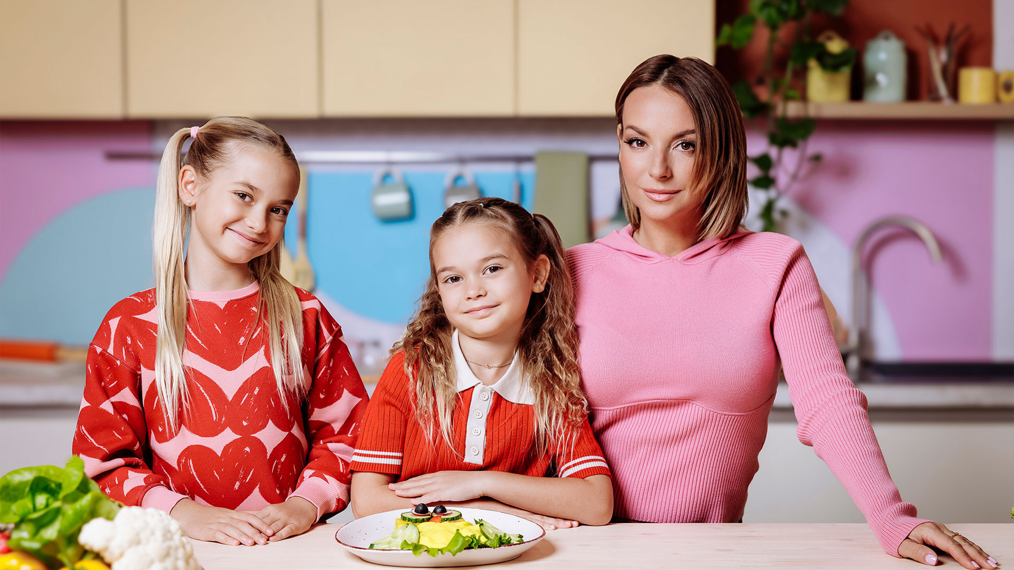 Премьера семейного кулинарного шоу «Вкусные рисунки. Создай и съешь» с Дарьей Сагаловой — на телеканале «Карусель»