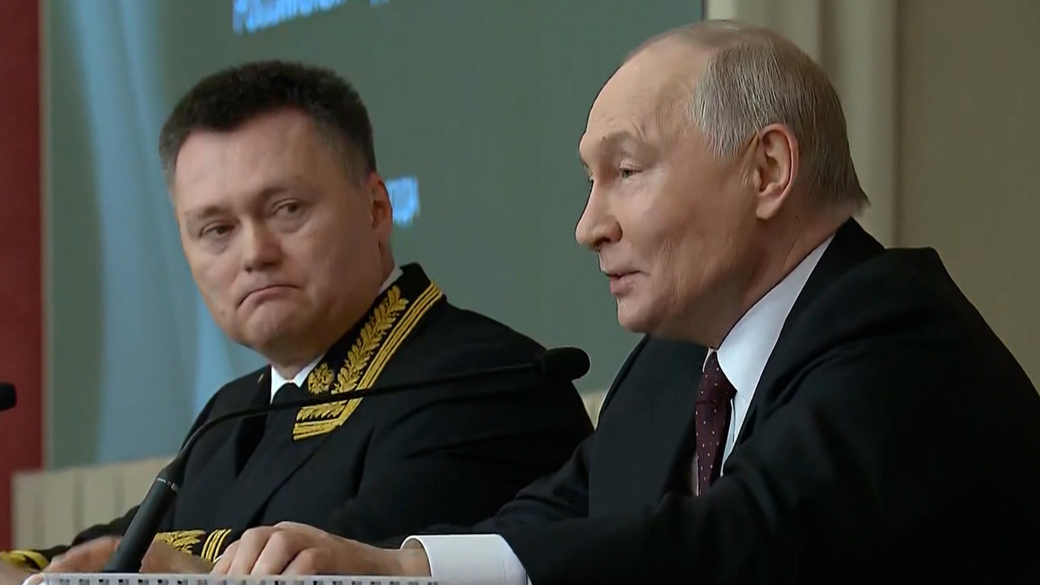Владимир Путин выступил перед судьями