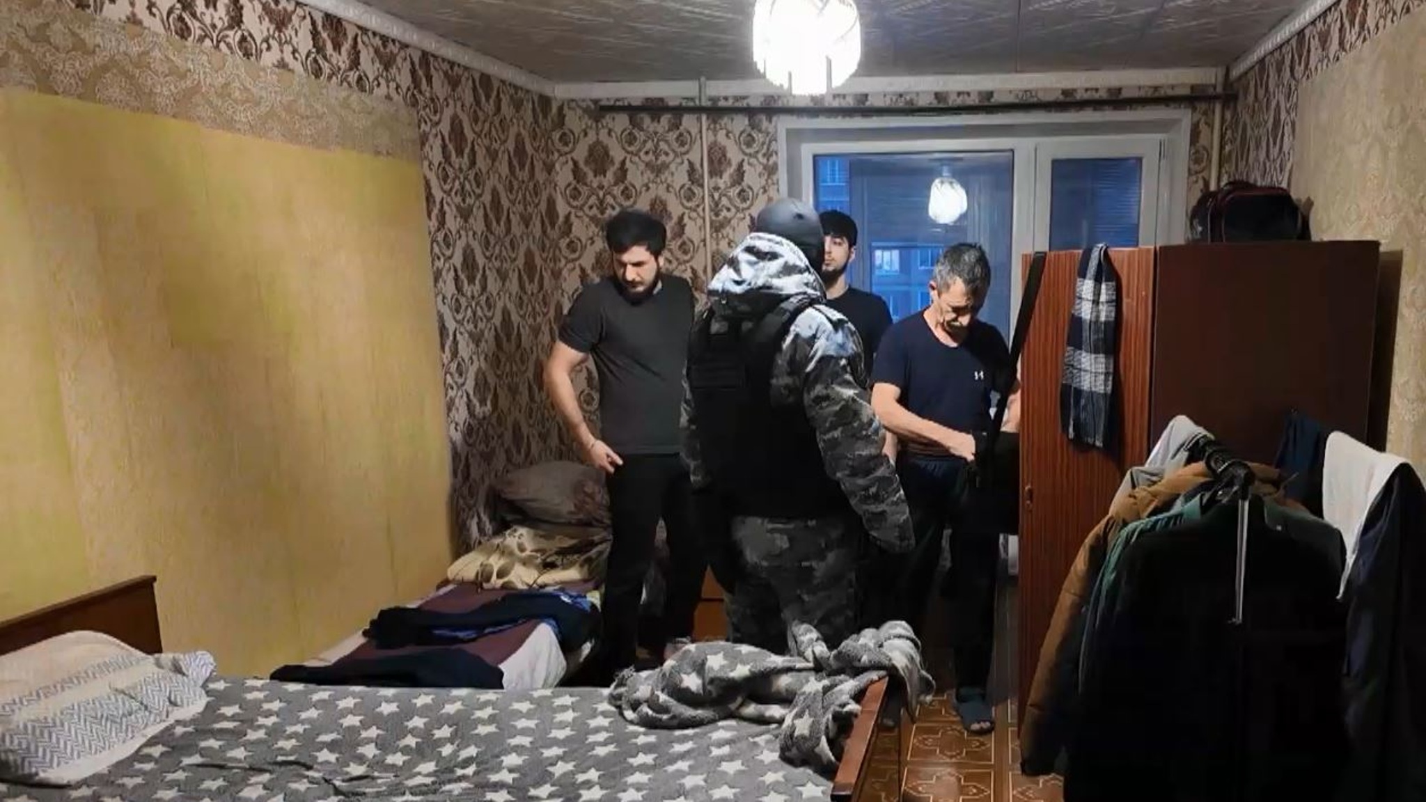 Жительница Марий Эл лишилась квартиры за долги, но вместо новых хозяев там поселились мигранты