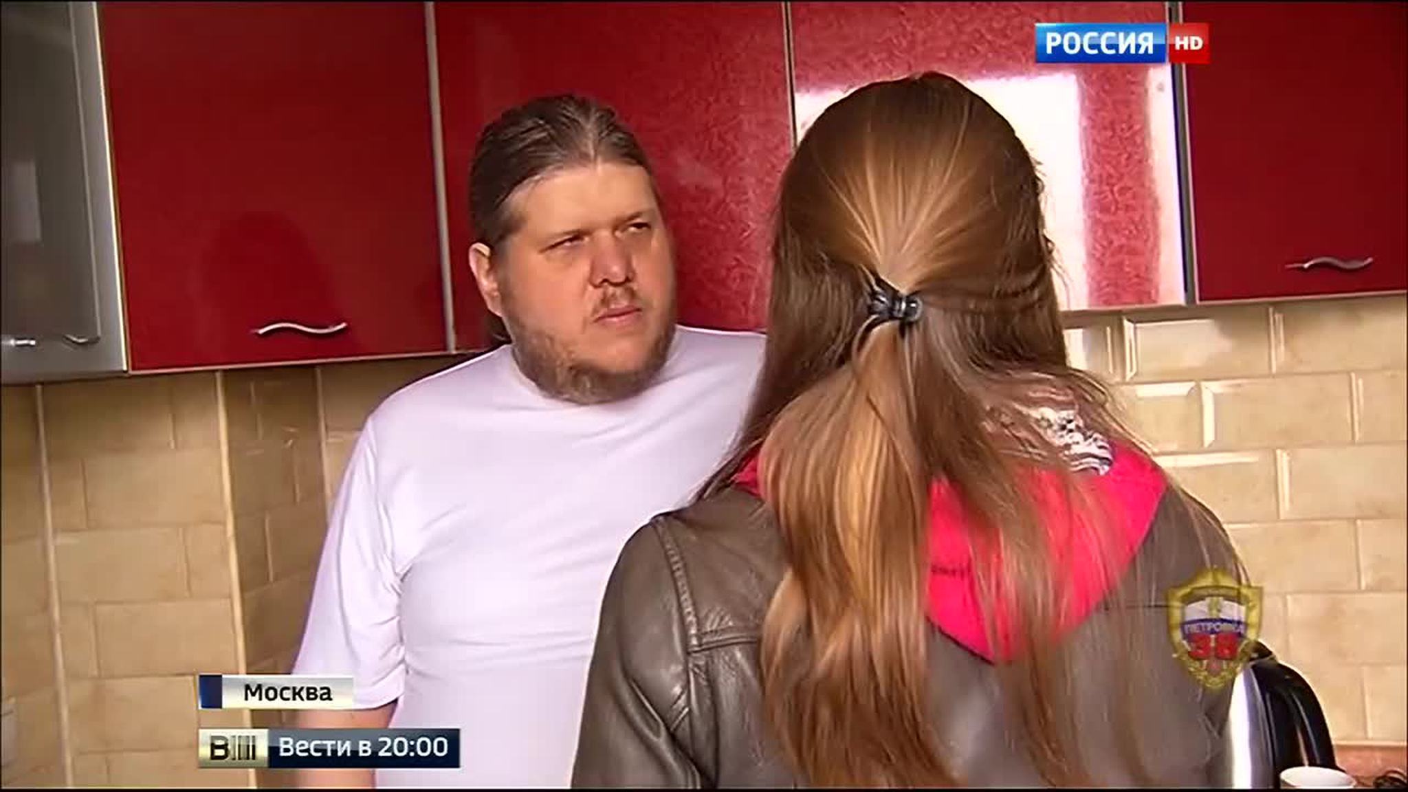 Задержание "бога Кузи": в доме сектанта найдены деньги, экзотические животные и порнография