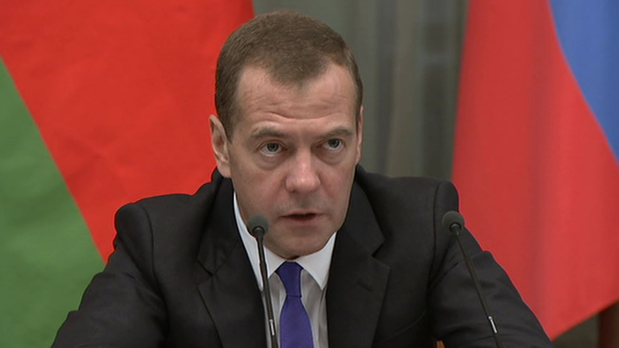 Медведев за использование национальных валют между РФ и Белоруссией