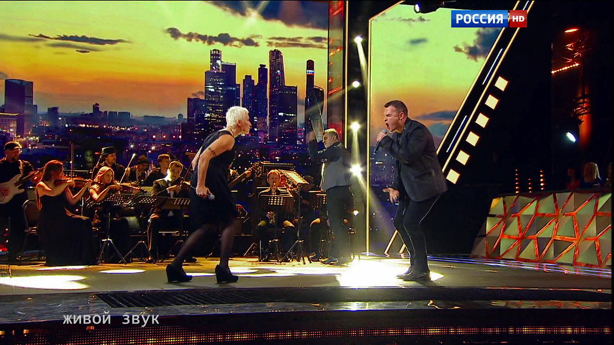 Эфир от 17.10.2015. Диана Арбенина и Евгений Дятлов. Песня "Там в сентябре"