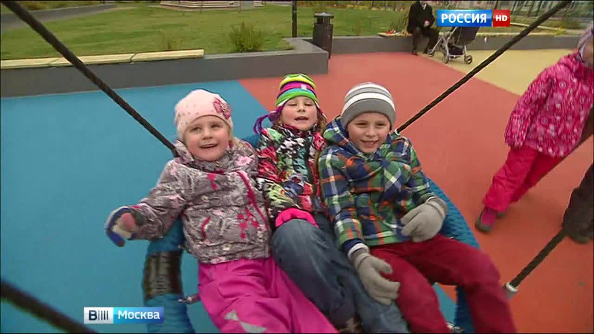 Московское ноу-хау: детские площадки, которые живут на крыше