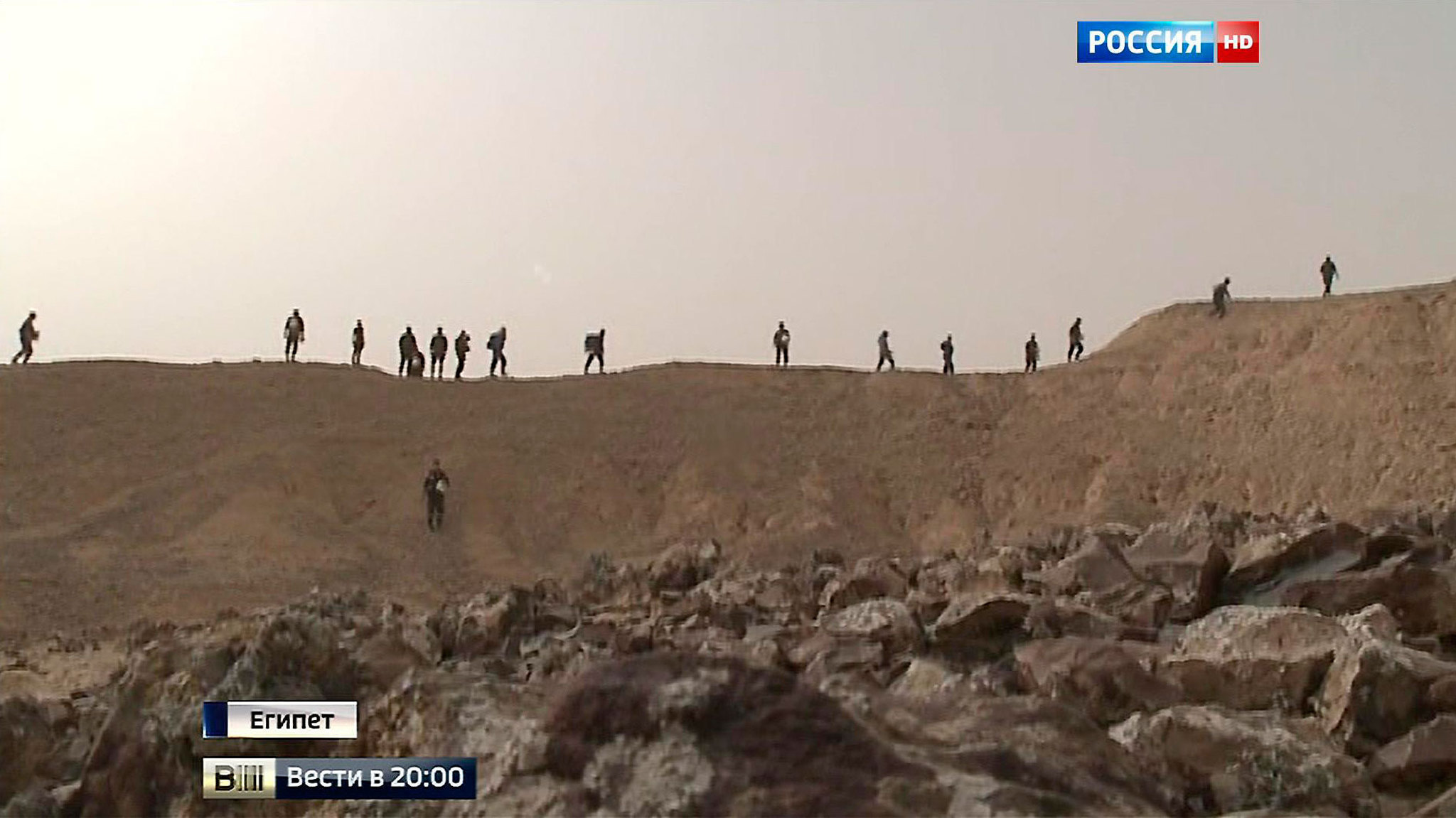 Едины и в горе, и в радости: россияне почтили память жертв крушения А321