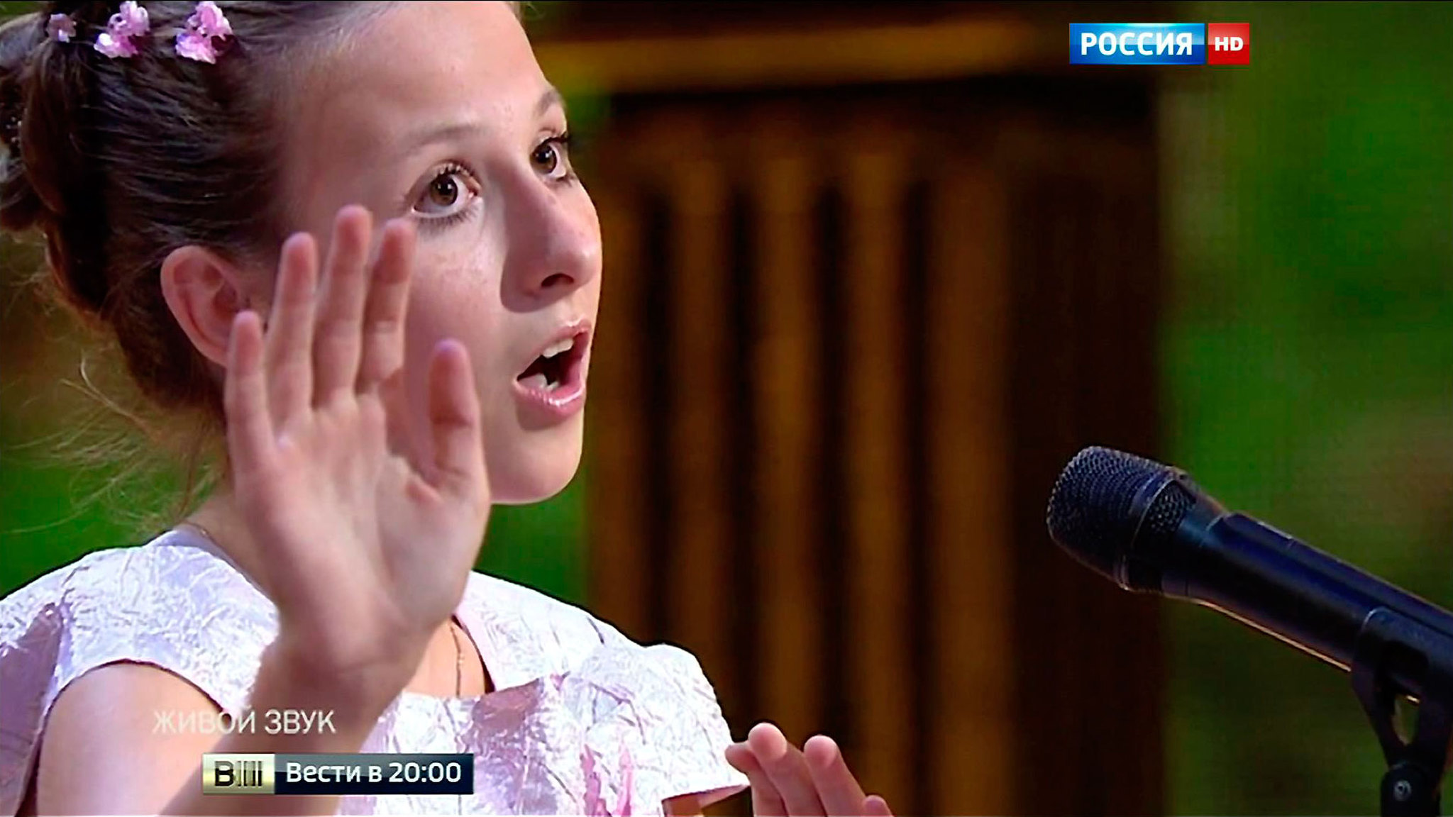 Едины и в горе, и в радости: россияне почтили память жертв крушения А321