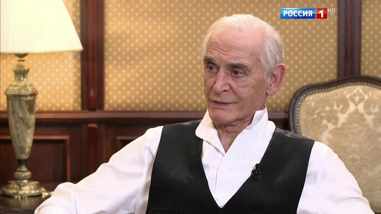 Василий Лановой