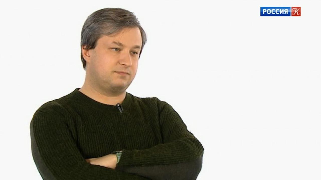 Антон Долин
