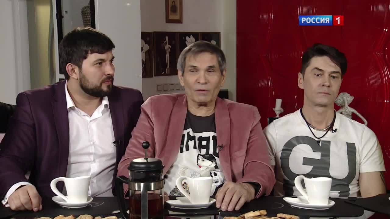 Бари Алибасов