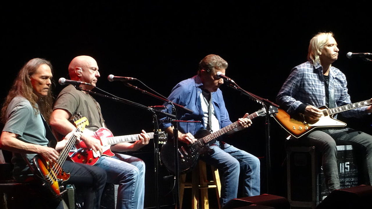 Рок-группа Eagles анонсировала прощальные гастроли