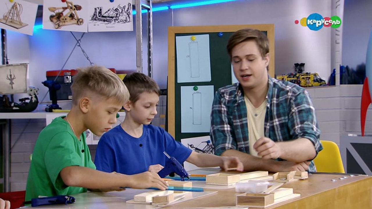 Игрушечная катапульта
