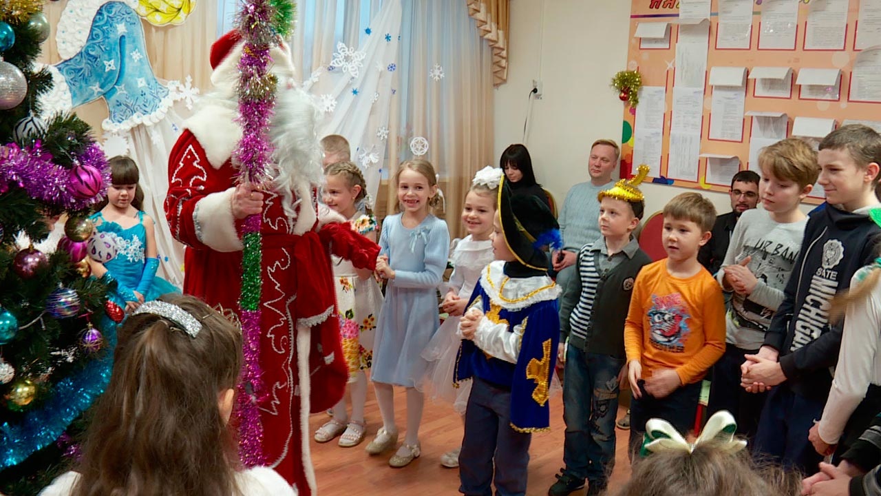 Новогодняя сказка пришла в гости к детям из поселка Жилетово