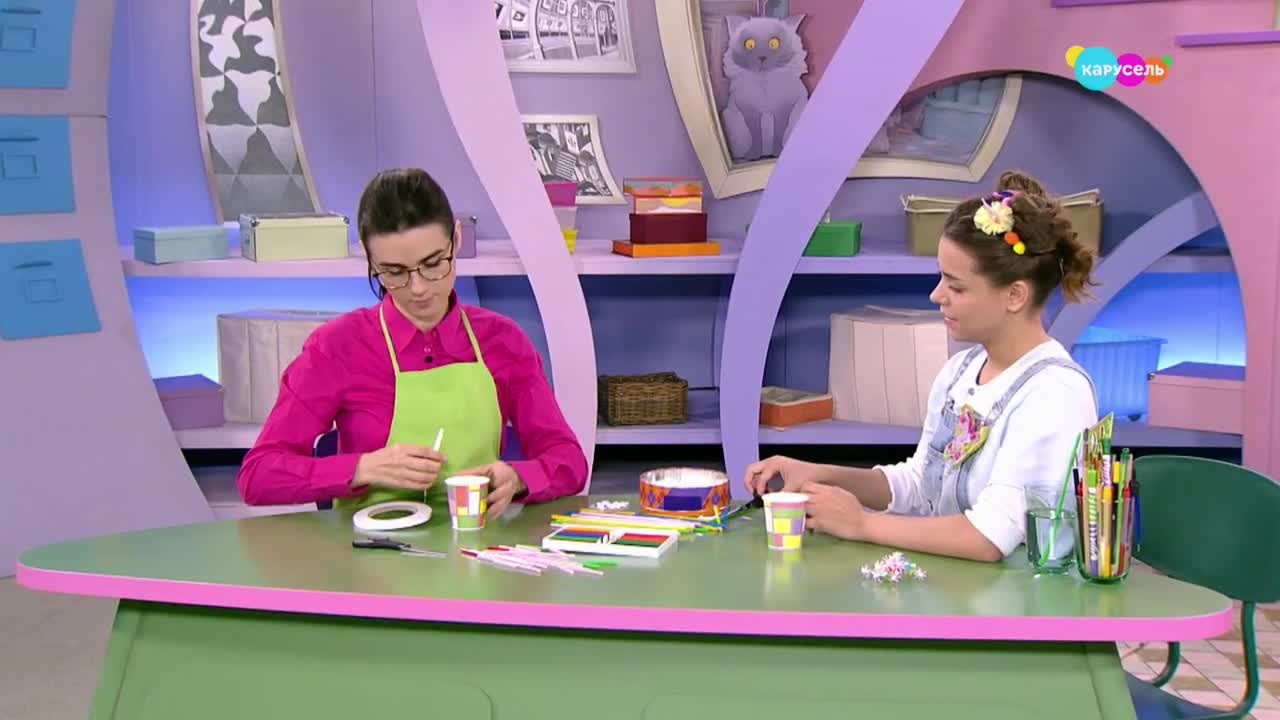 Цветочки в вазочке