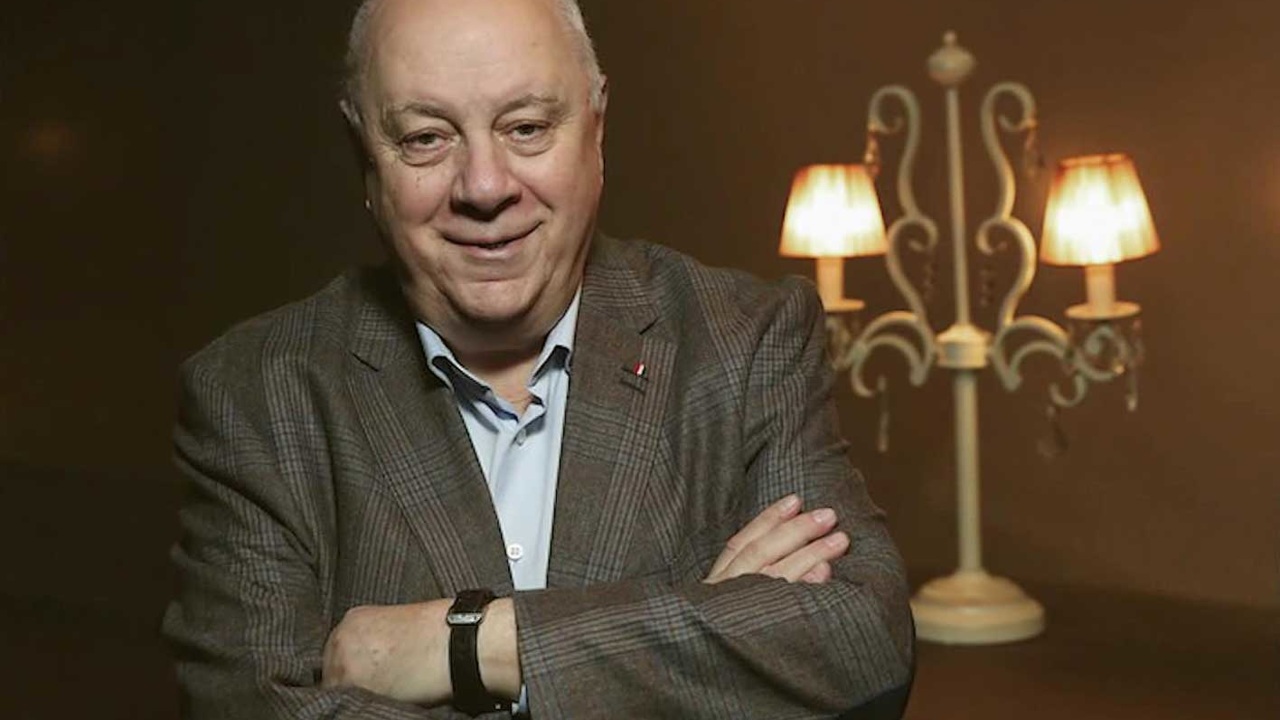 Сценарист Аркадий Инин попал в больницу с коронавирусом