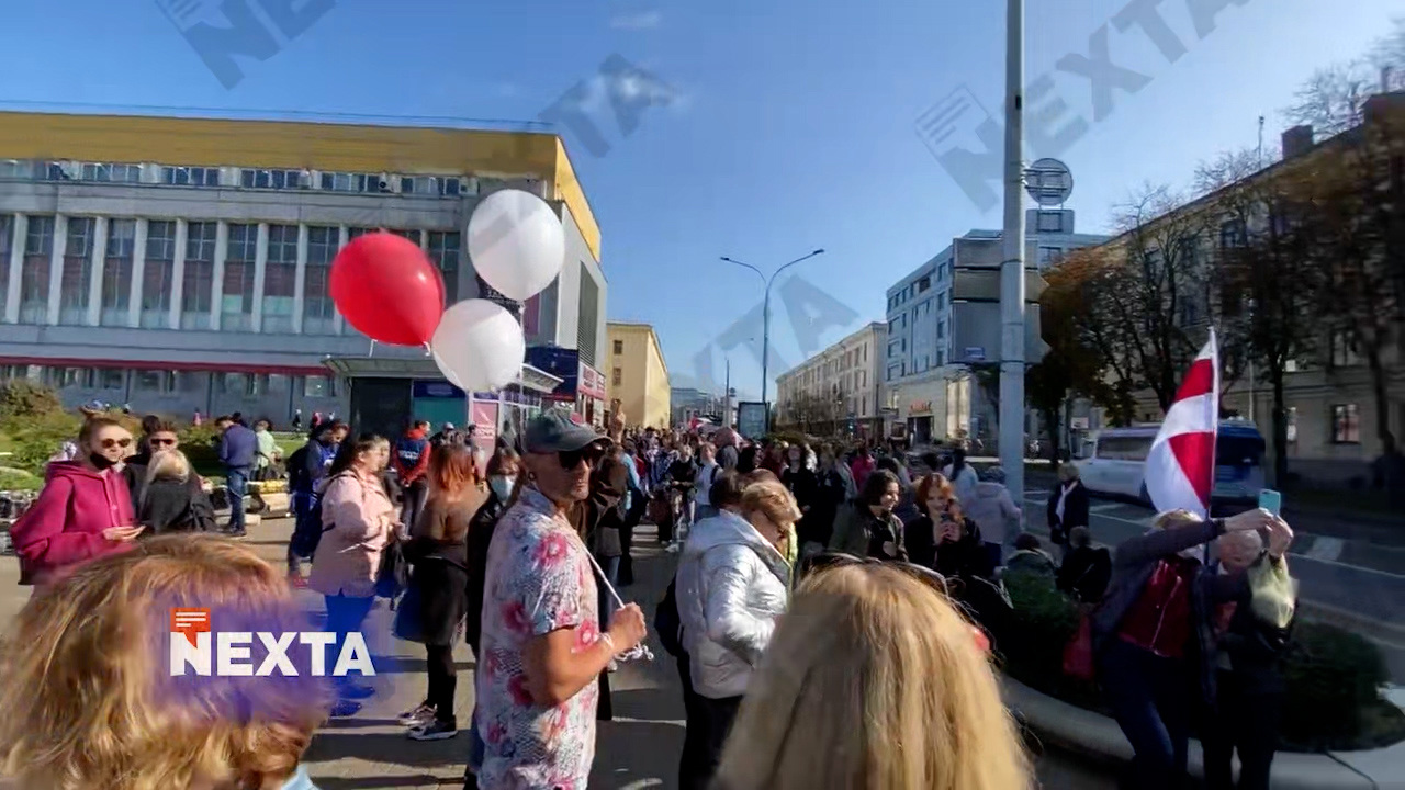 "Блестящий марш" начался у минского рынка
