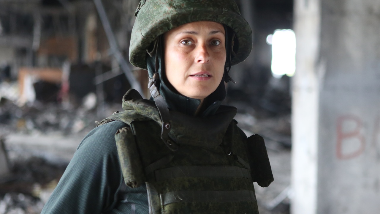 Юлия Чичерина выступила в военном госпитале Екатеринбурга