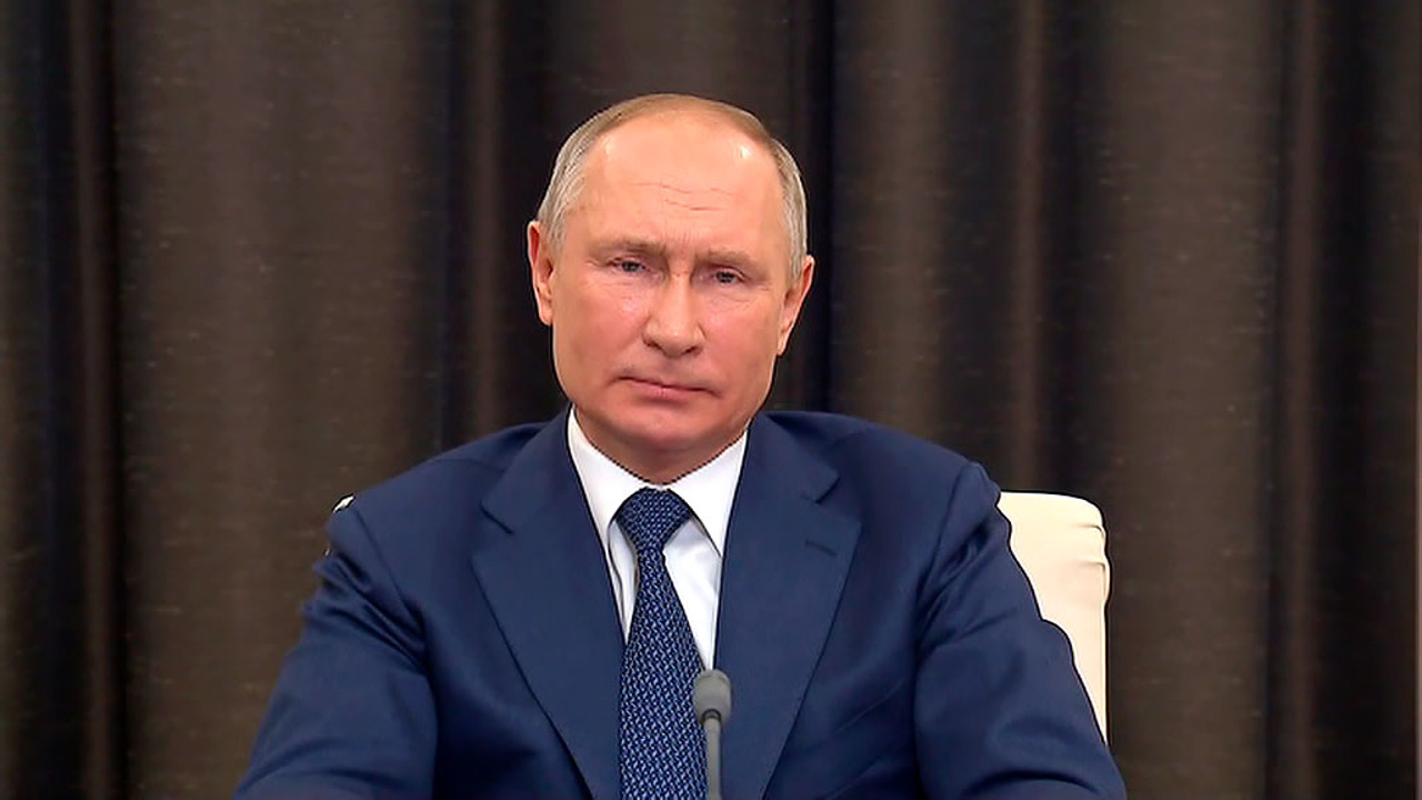 "Совести нет": Путин объяснил, почему искусственный интеллект не может стать президентом
