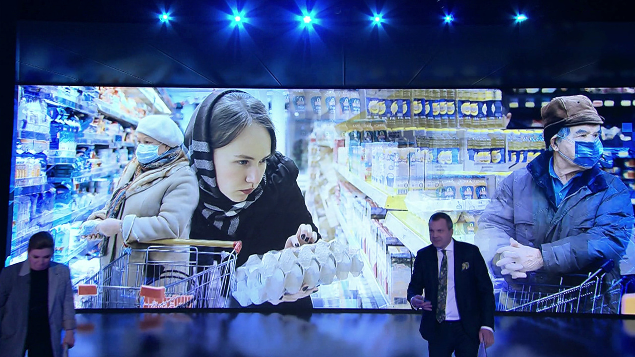 Эфир от 16.12.2020 (18:40) Торговые сети стали продавать продукты без наценки после выступления Путина