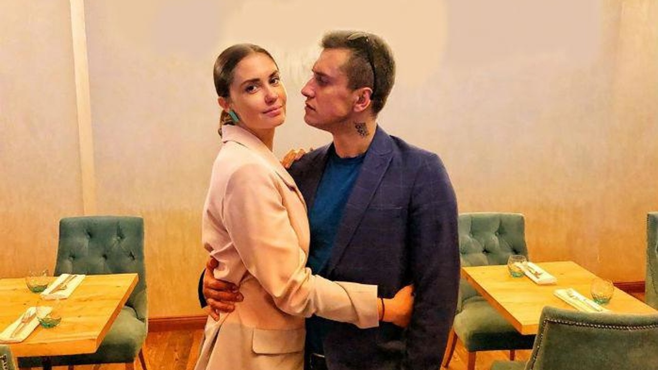 "Не звонят отцу": Муцениеце – об общении детей с Прилучным