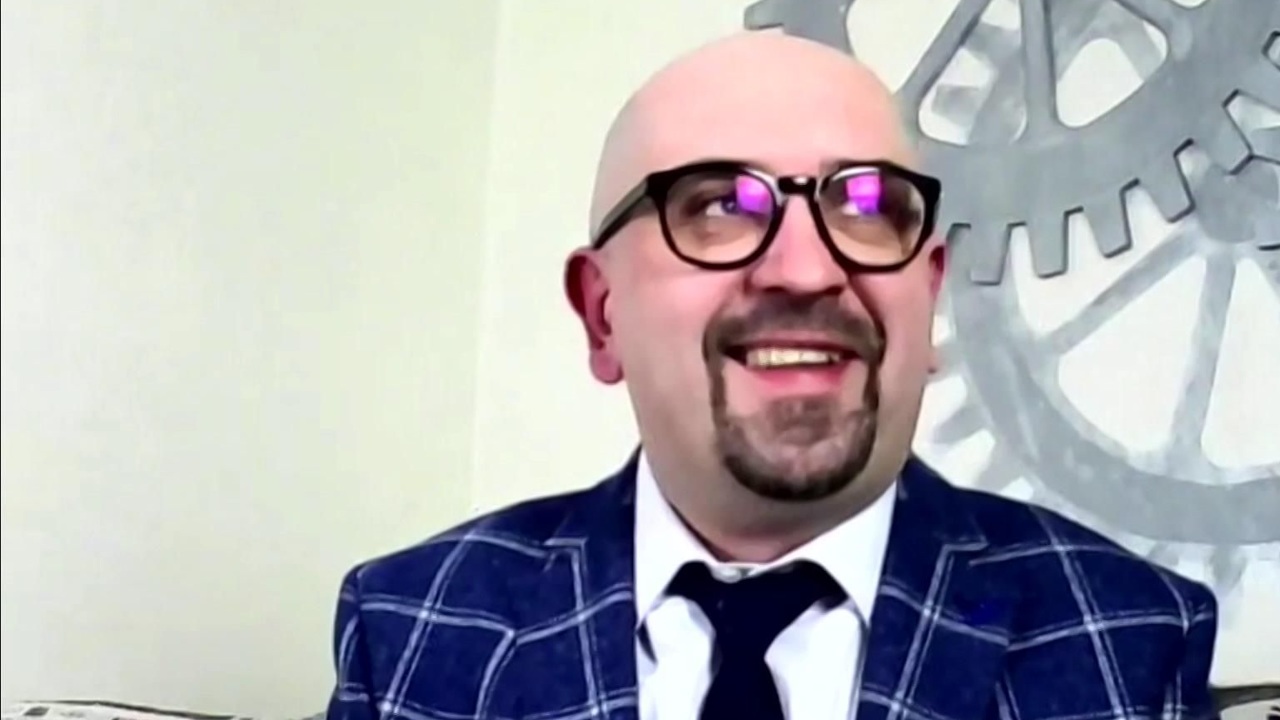 Беседа с художником Васей Ложкиным