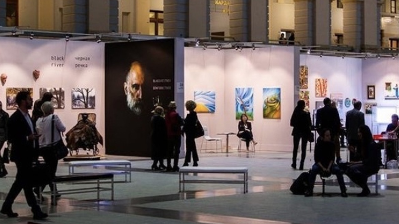 В Москве открывается ярмарка современного искусства Art Russia Fair