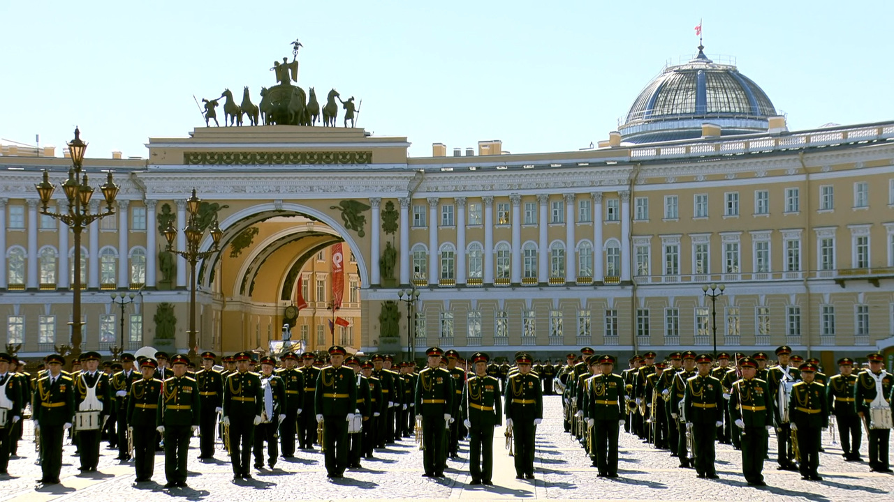 В Петербурге прошёл парад Победы